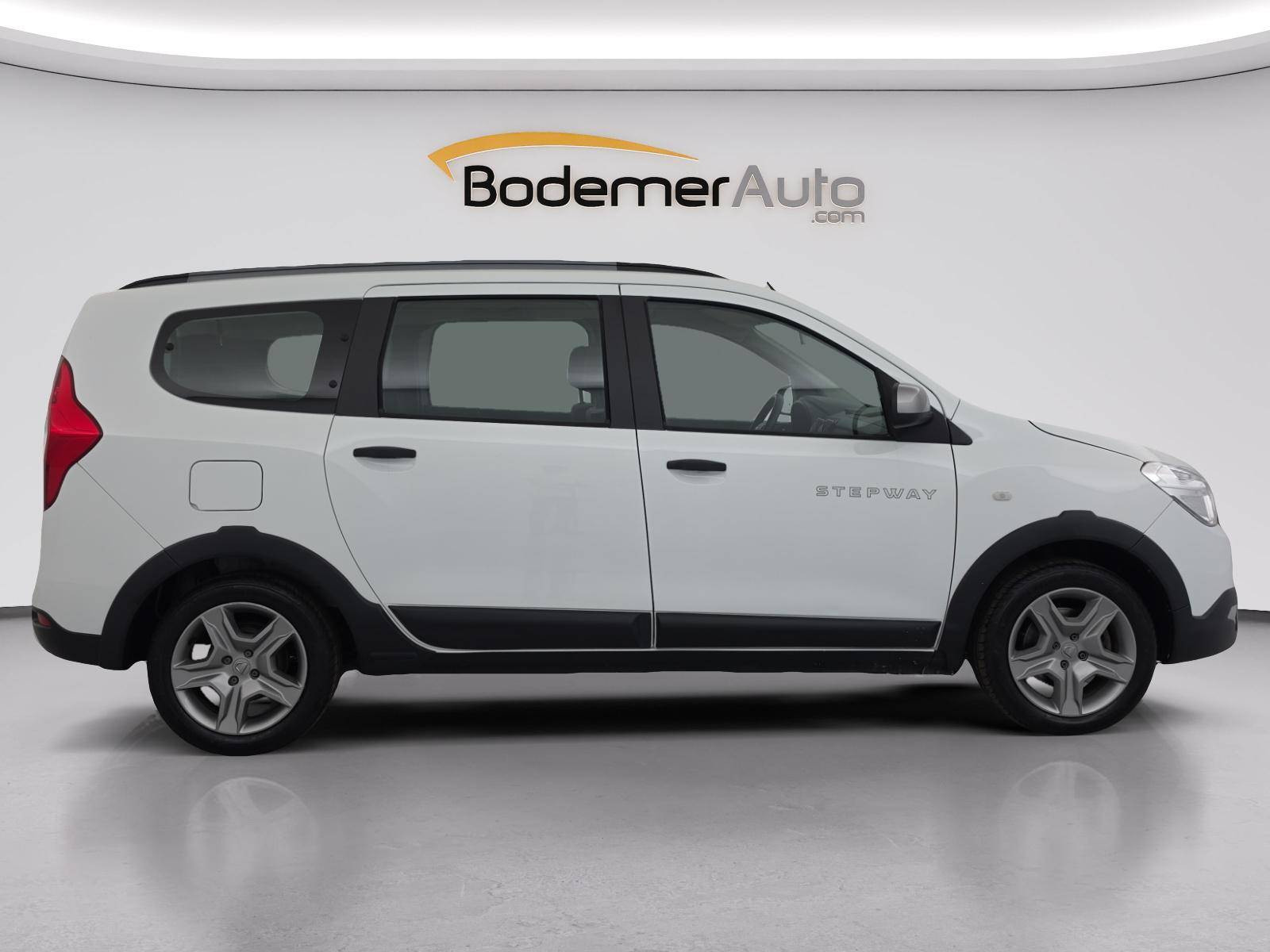 Vente en ligne Dacia Lodgy  Blue dCi 115 7 places au prix de 16 890 €