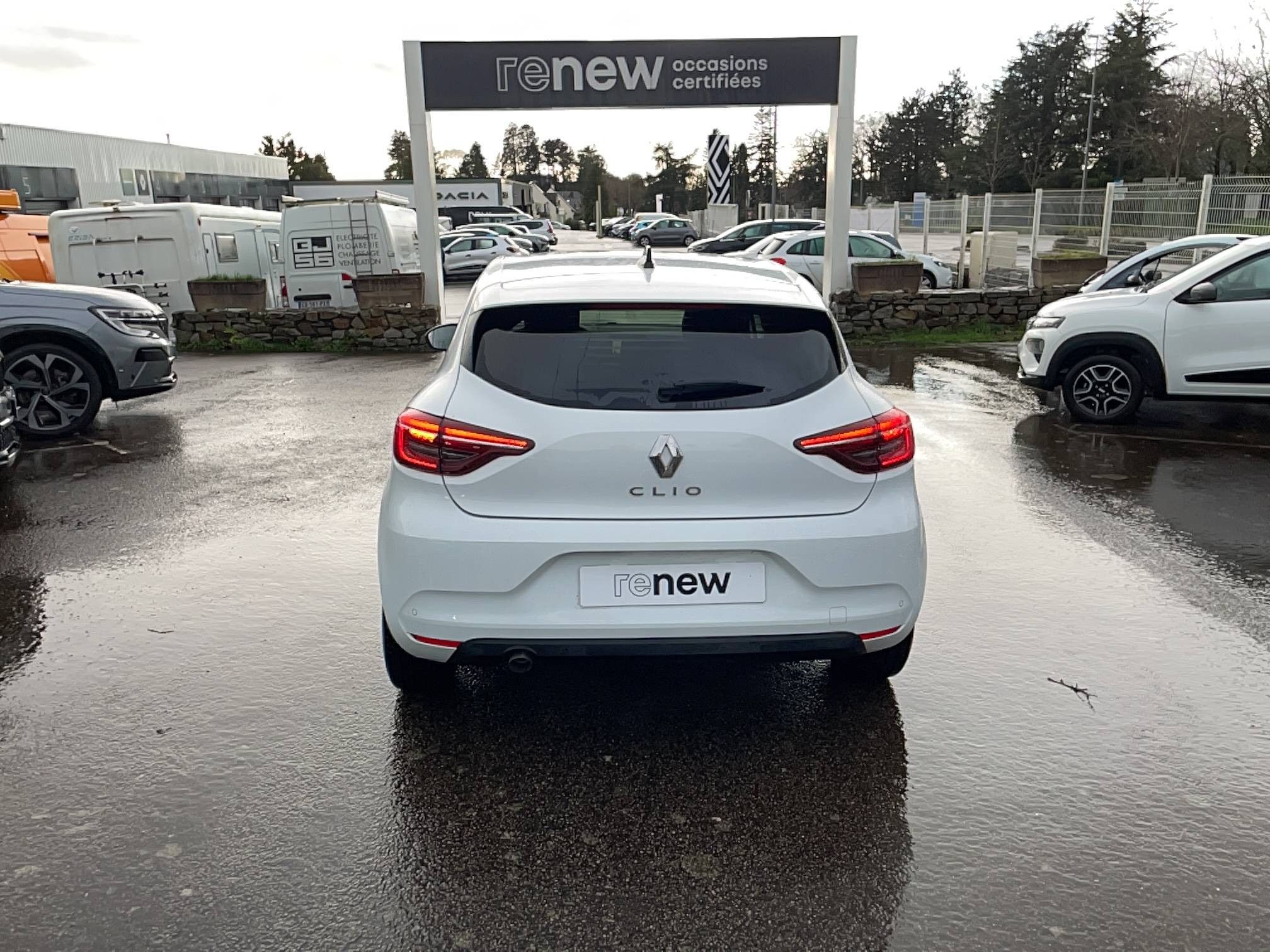 Vente en ligne Renault Clio 5 Clio TCe 90 au prix de 14 990 €