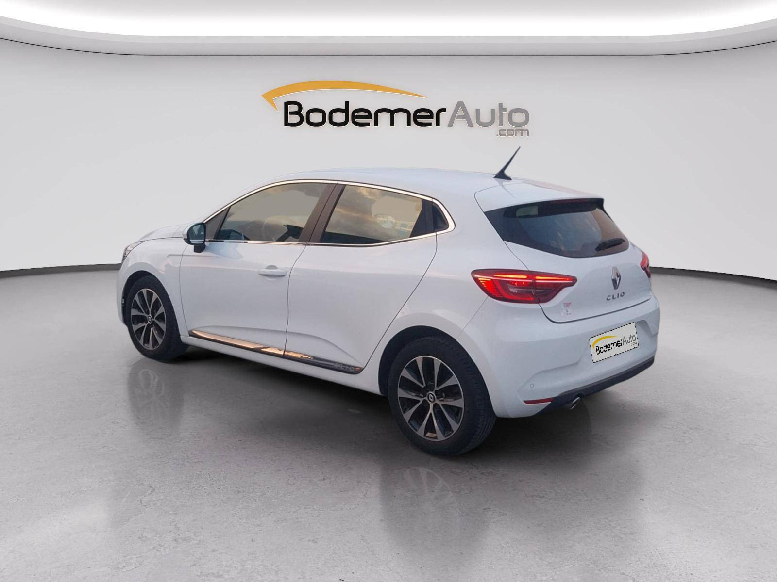 Vente en ligne Renault Clio 5 Clio TCe 90 - 21N au prix de 14 390 €