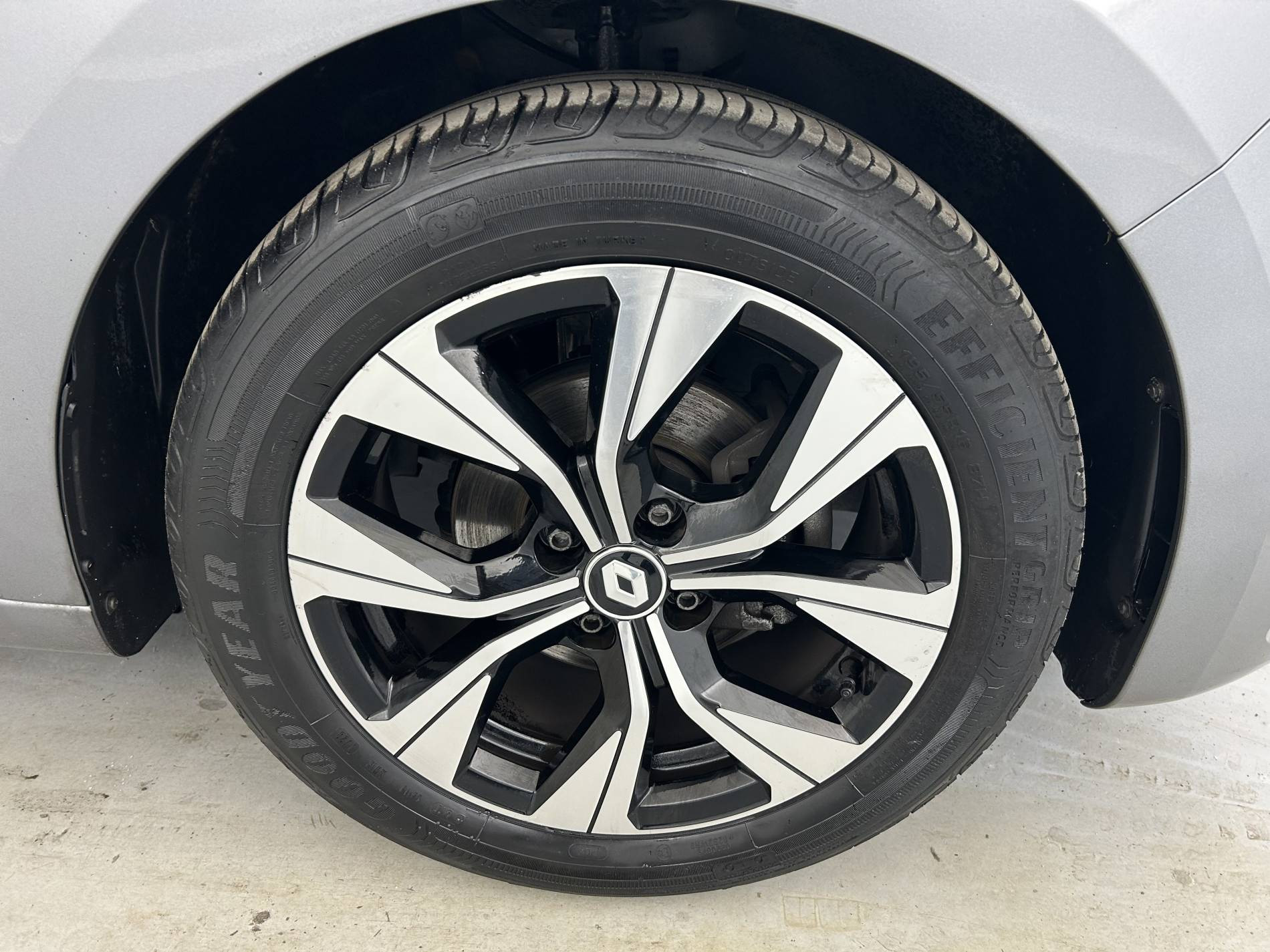 Vente en ligne Renault Clio 5 Clio TCe 90 au prix de 14 990 €