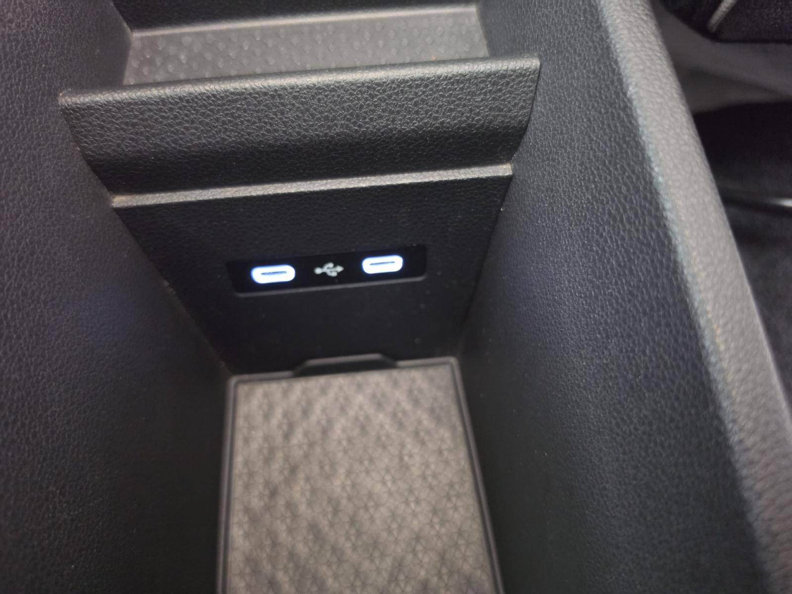 Vente en ligne Renault Megane E-Tech  EV40 130ch standard charge au prix de 20 290 €
