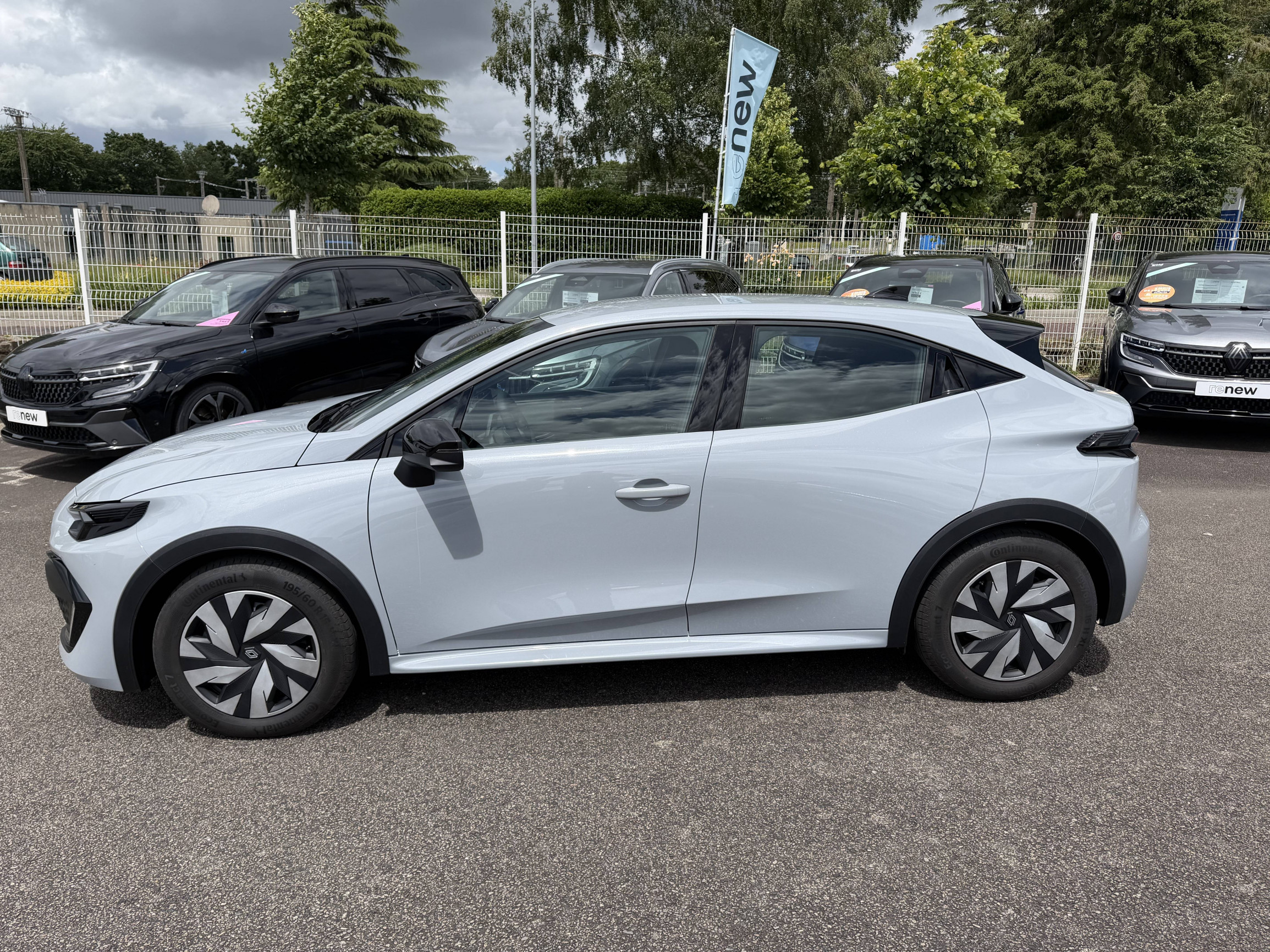 Vente en ligne Renault Clio 6 Clio E-Tech full hybrid 160 ch au prix de 24 990 €