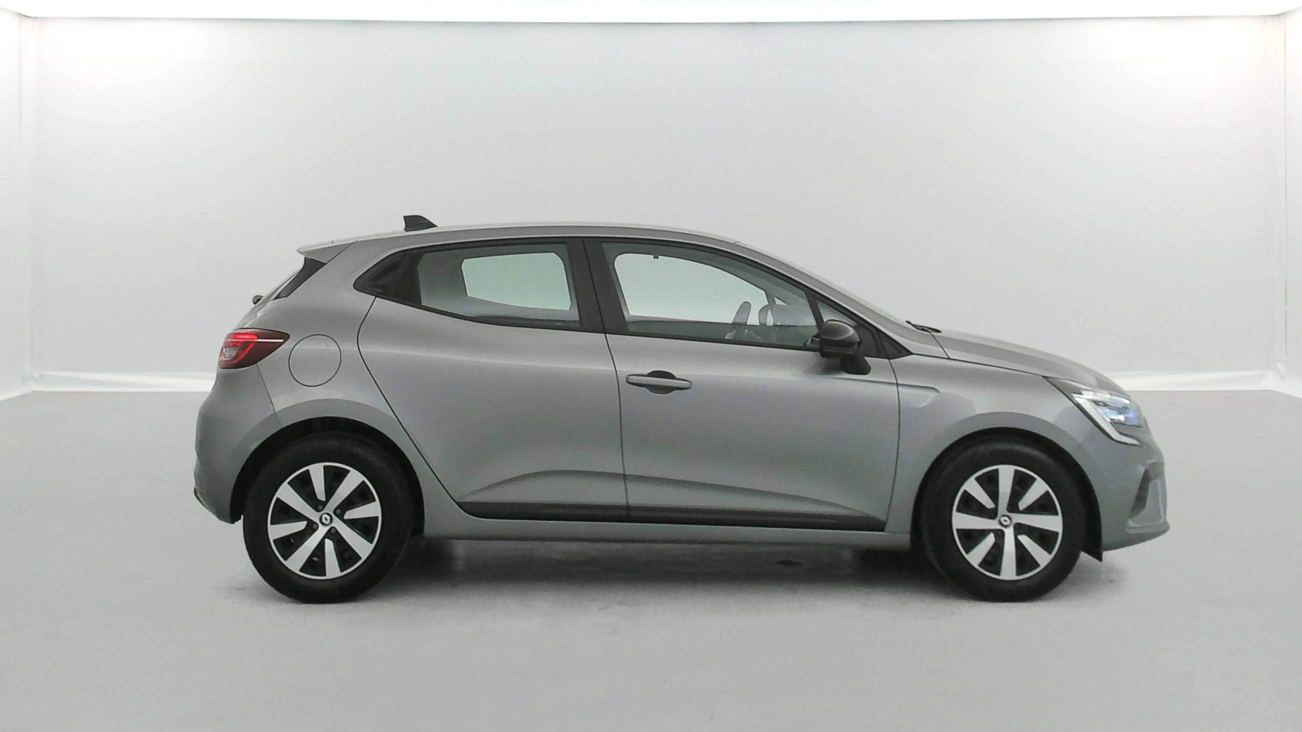 Vente en ligne Renault Clio 5 Clio TCe 90 au prix de 14 490 €