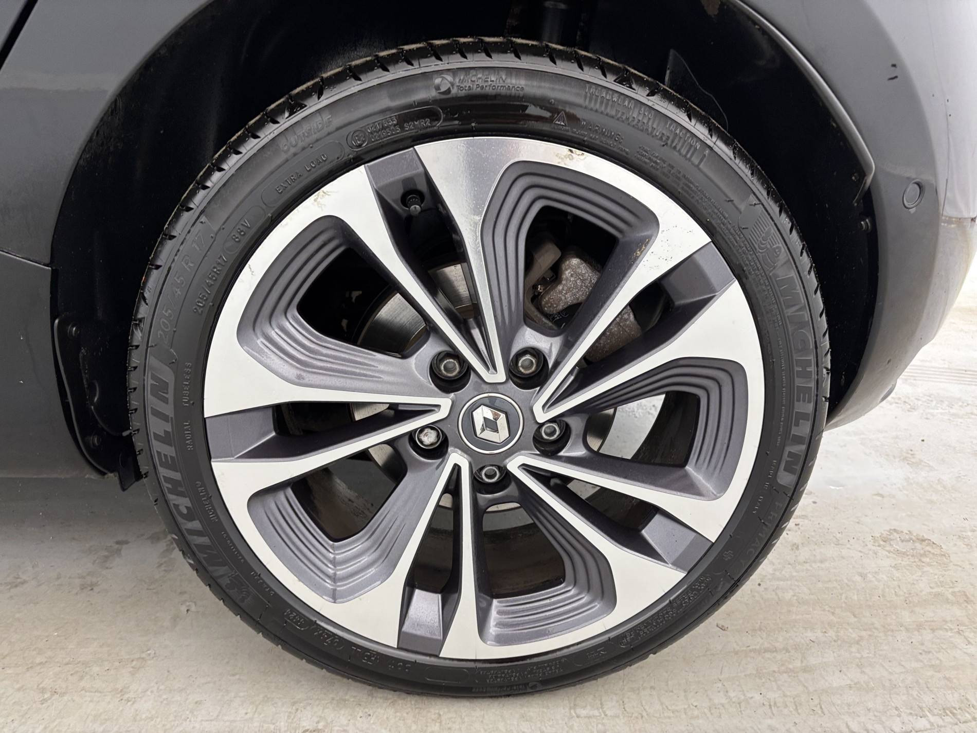 Vente en ligne Renault Zoé Zoe R135 - 22B au prix de 16 790 €