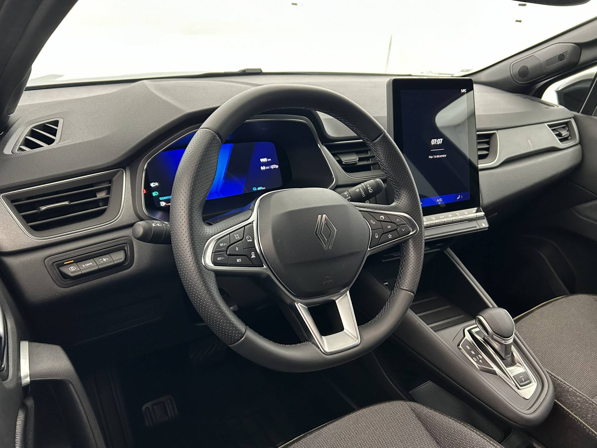 Vente en ligne Renault Symbioz  E-Tech full hybrid 145 au prix de 28 990 €