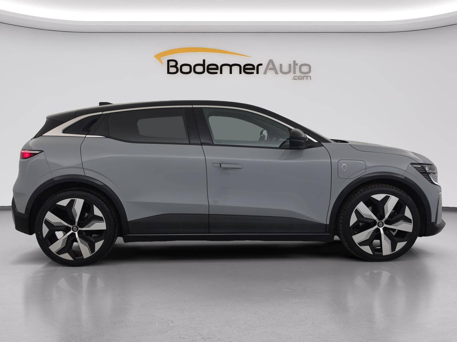 Vente en ligne Renault Megane E-Tech  EV60 220 ch super charge au prix de 28 900 €