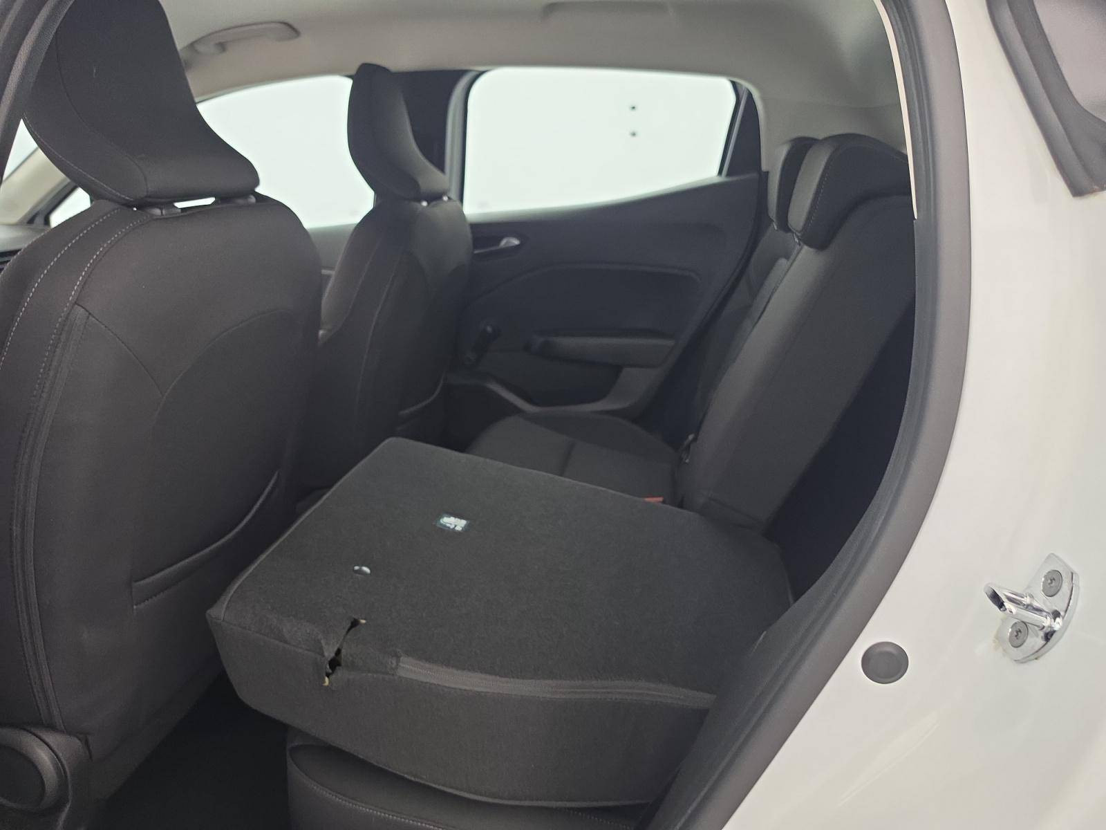 Vente en ligne Renault Clio 5 Clio TCe 90 - 21N au prix de 12 991 €