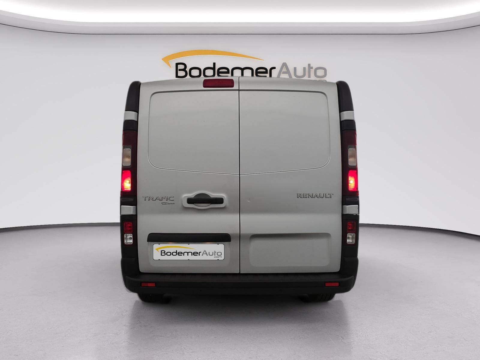 Vente en ligne Renault Trafic 3 Fourgon TRAFIC FGN L1H1 1000 KG DCI 120 au prix de 17 990 €