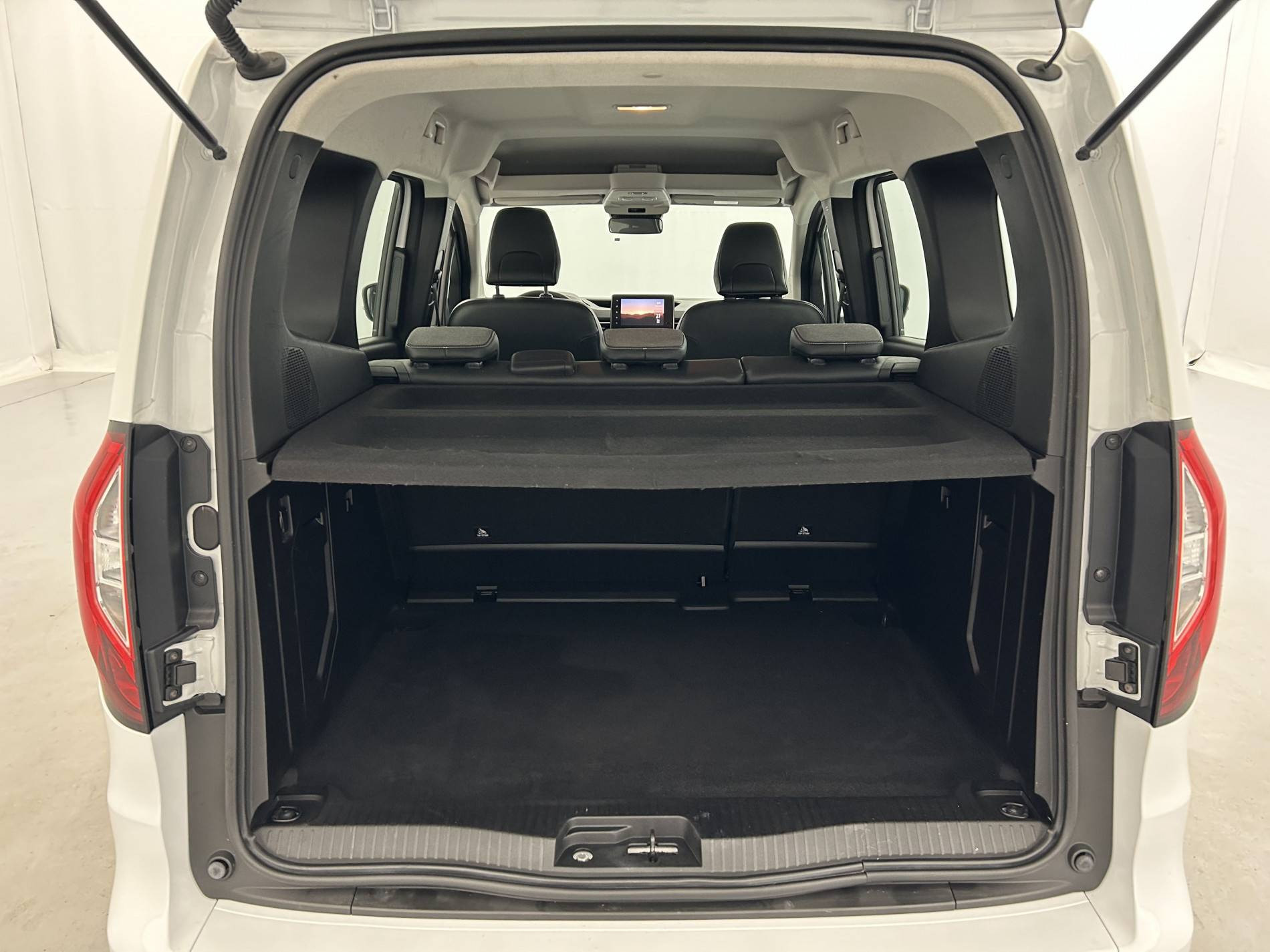 Vente en ligne Renault Kangoo  Blue dCi 95 au prix de 21 590 €