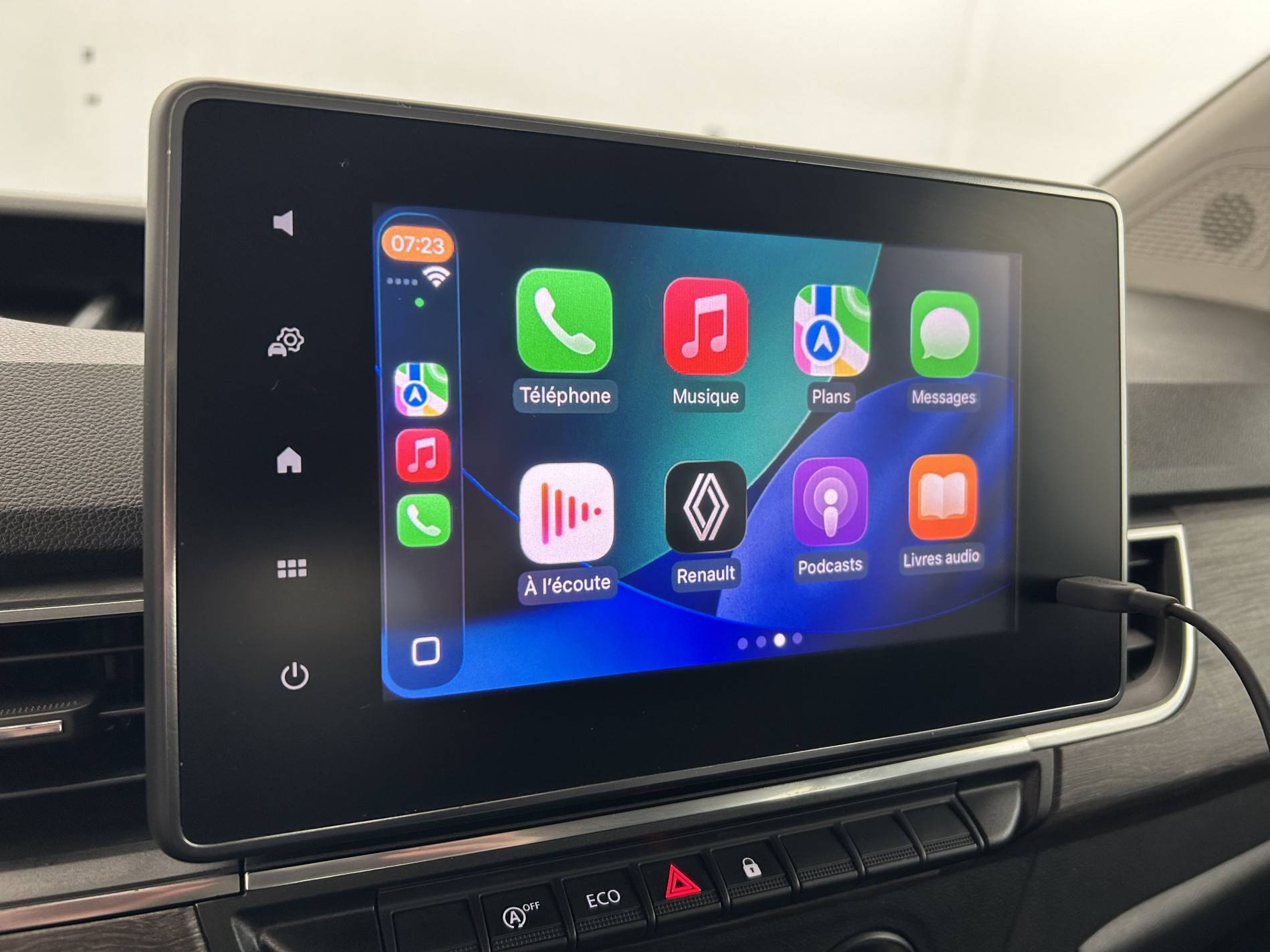 Vente en ligne Renault Kangoo  Blue dCi 95 au prix de 16 490 €