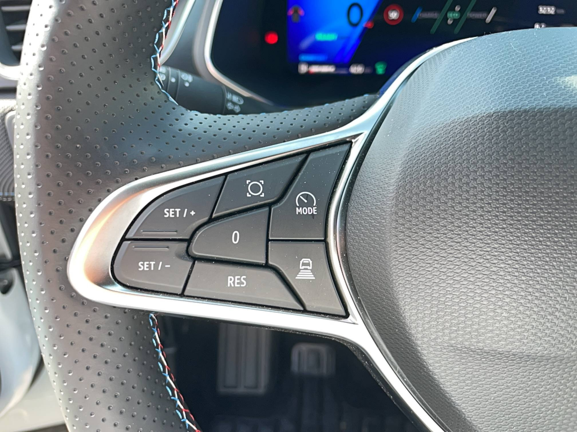 Vente en ligne Renault Symbioz  E-Tech full hybrid 145 au prix de 31 970 €