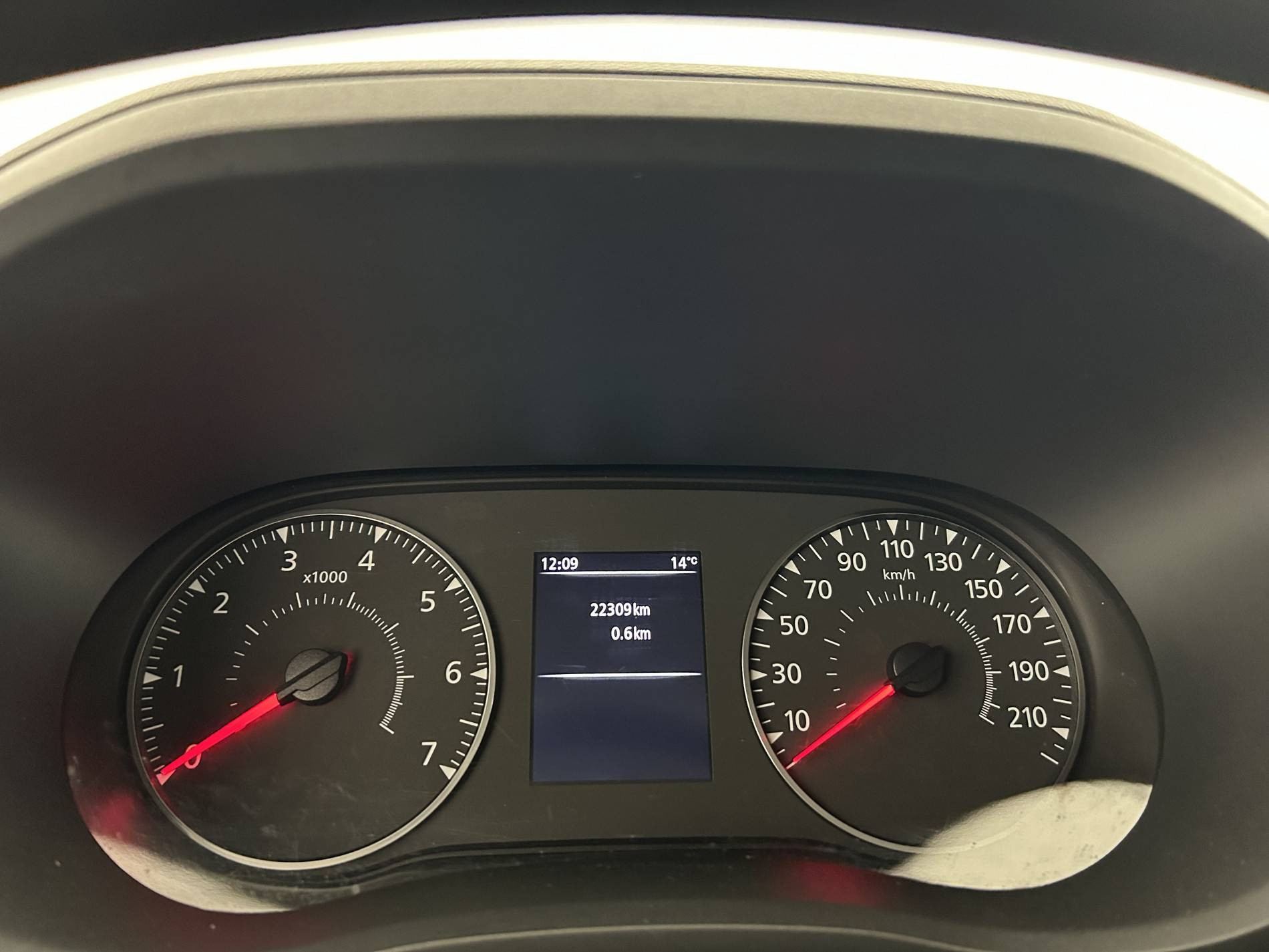 Vente en ligne Renault Master Fourgon MASTER FGN TRAC F3500 L2H2 BLUE DCI 135 au prix de 25 490 €