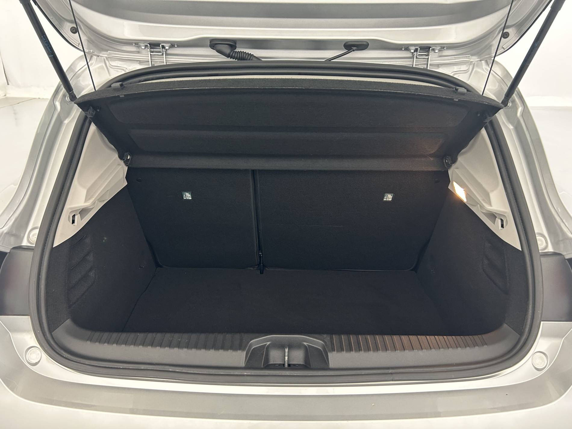 Vente en ligne Renault Clio 5 Clio E-Tech 140 - 21N au prix de 14 490 €