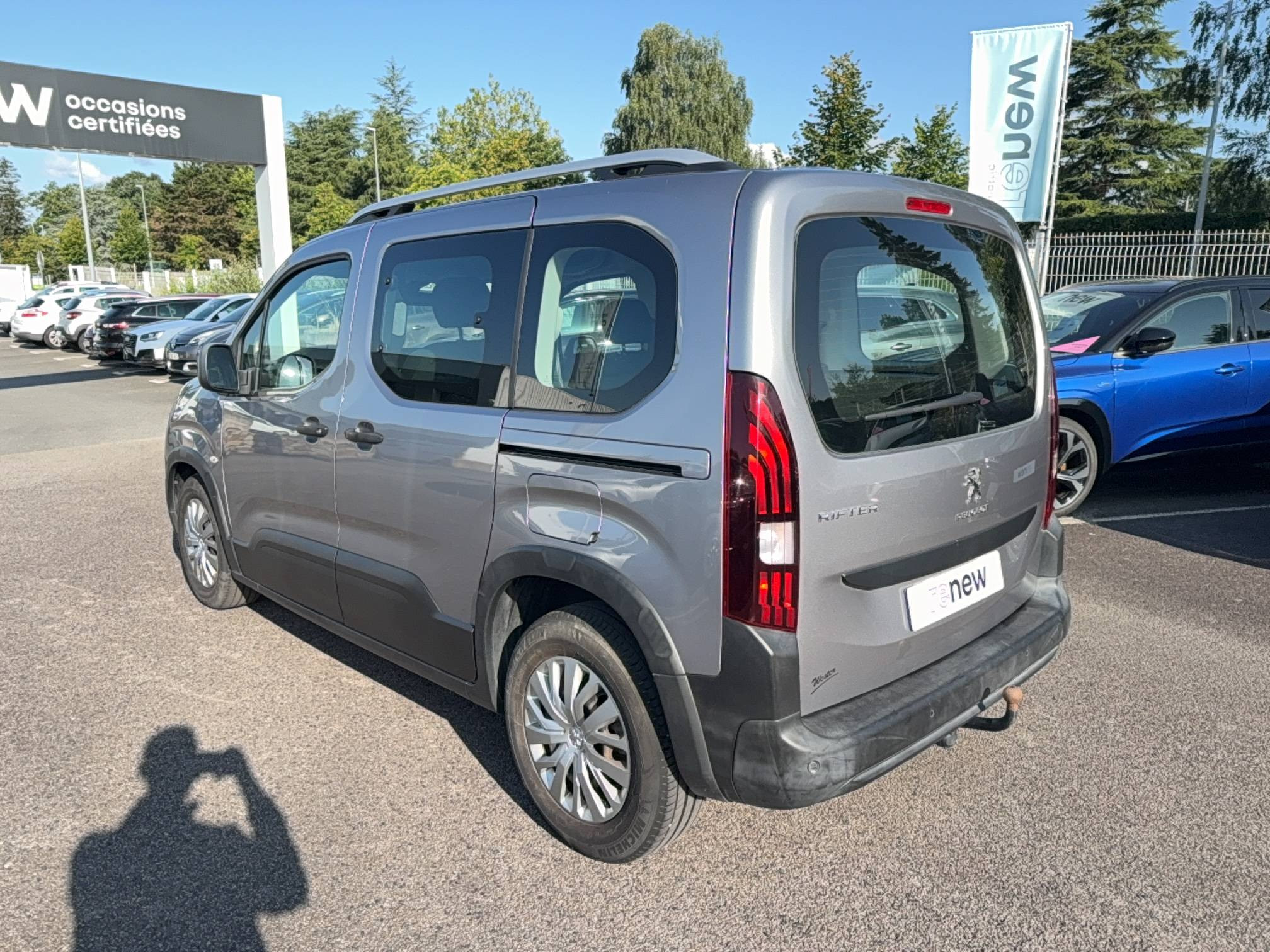 Vente en ligne Peugeot Rifter  Standard BlueHDi 100 BVM5 au prix de 15 490 €
