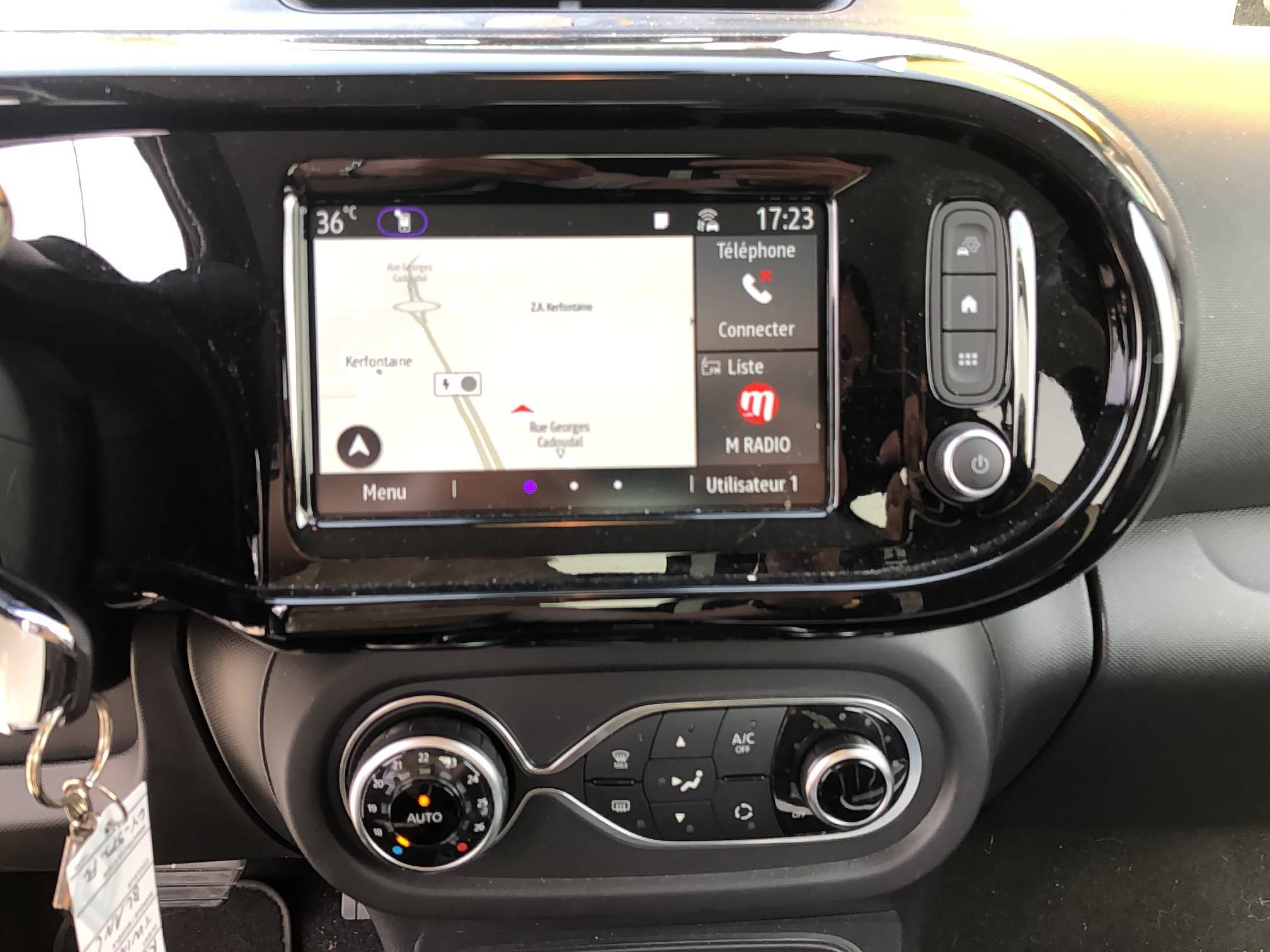 Vente en ligne Renault Twingo Electrique Twingo III E-Tech au prix de 15 990 €