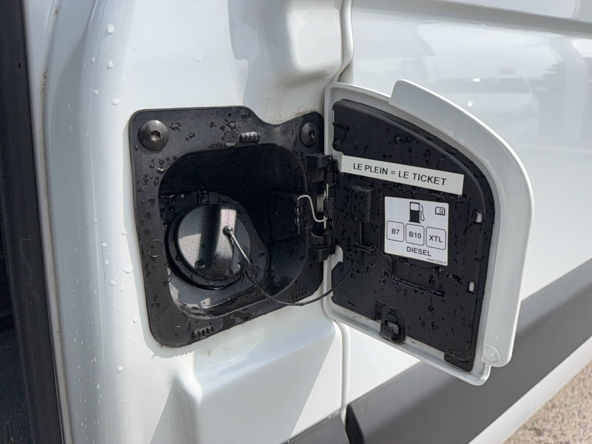 Vente en ligne Renault Master Fourgon MASTER FGN TRAC F3500 L3H3 BLUE DCI 135 au prix de 23 990 €