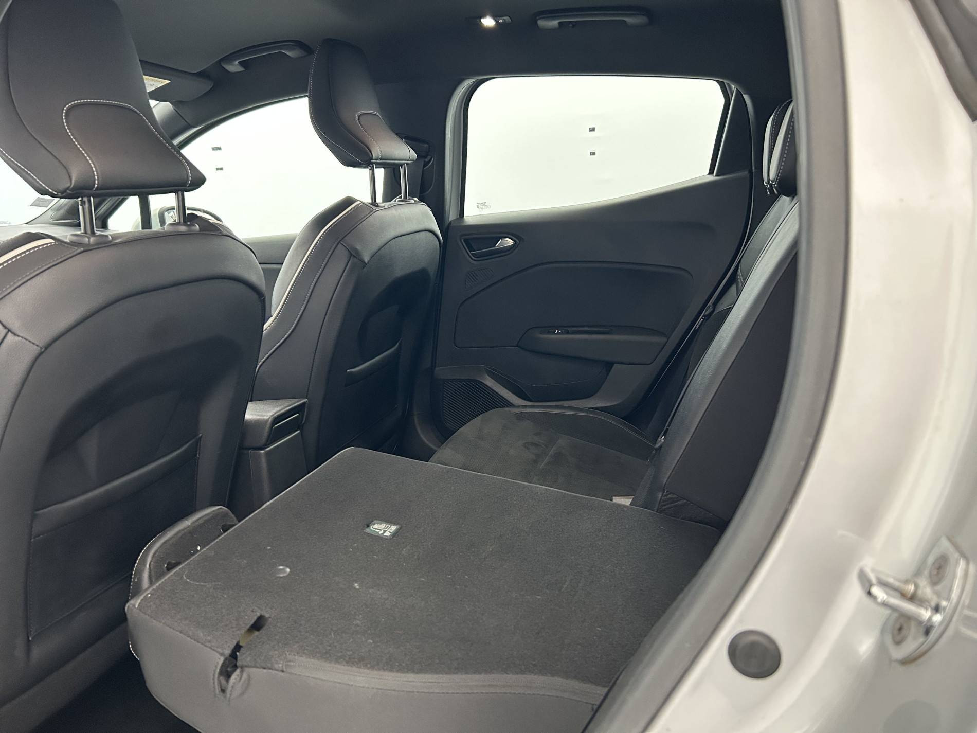 Vente en ligne Renault Clio 5 Clio TCe 100 au prix de 11 890 €