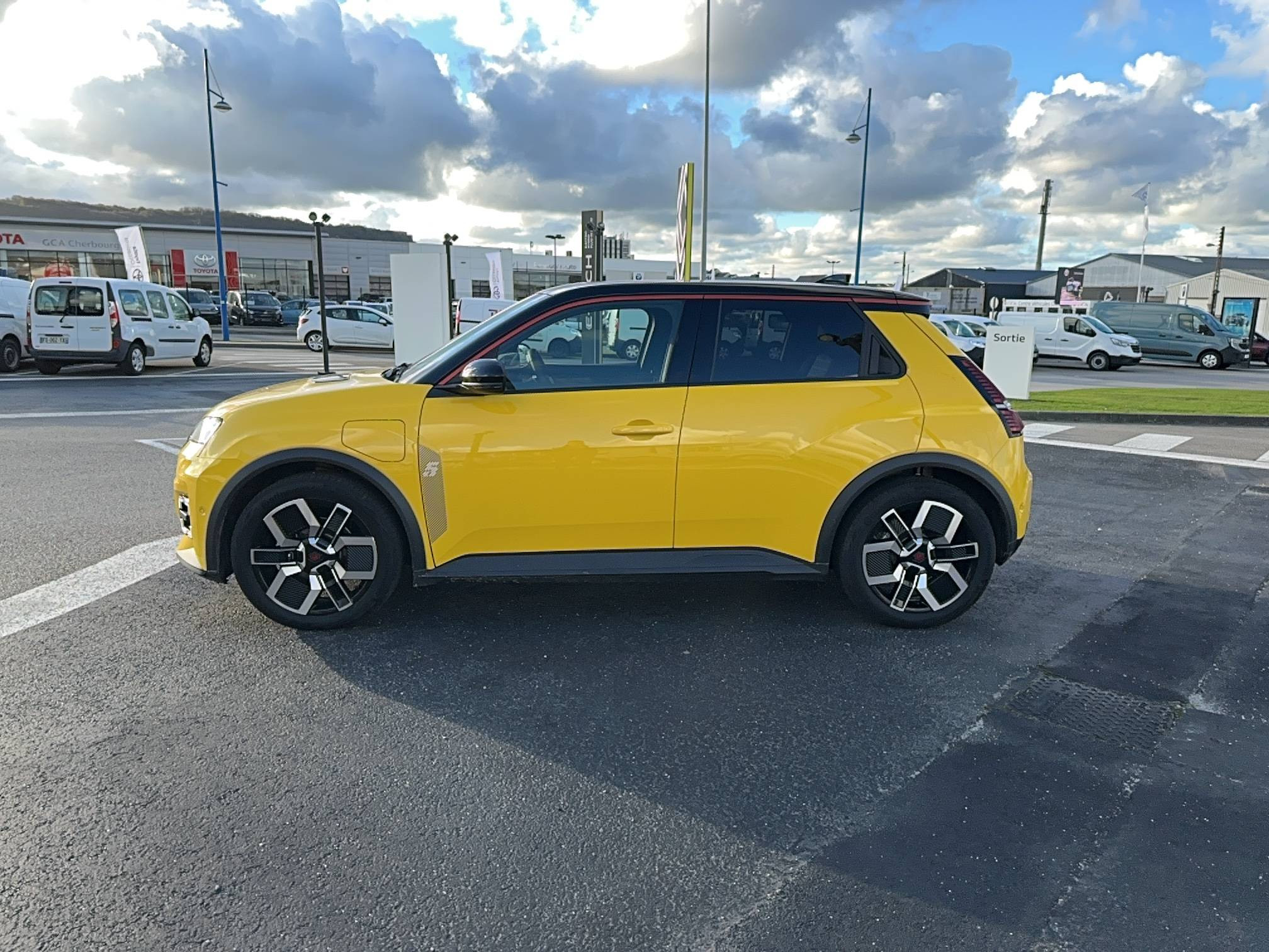 Vente en ligne Renault R5 E-Tech  150 ch autonomie confort au prix de 32 900 €