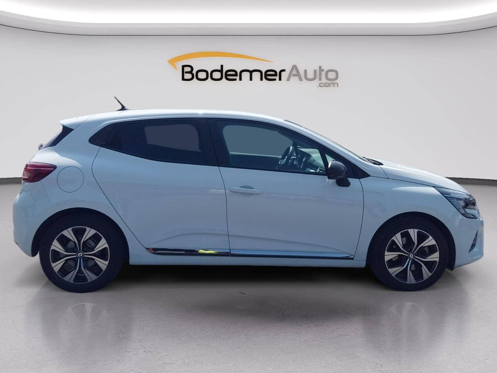Vente en ligne Renault Clio 5 Clio E-Tech full hybrid 145 au prix de 15 690 €