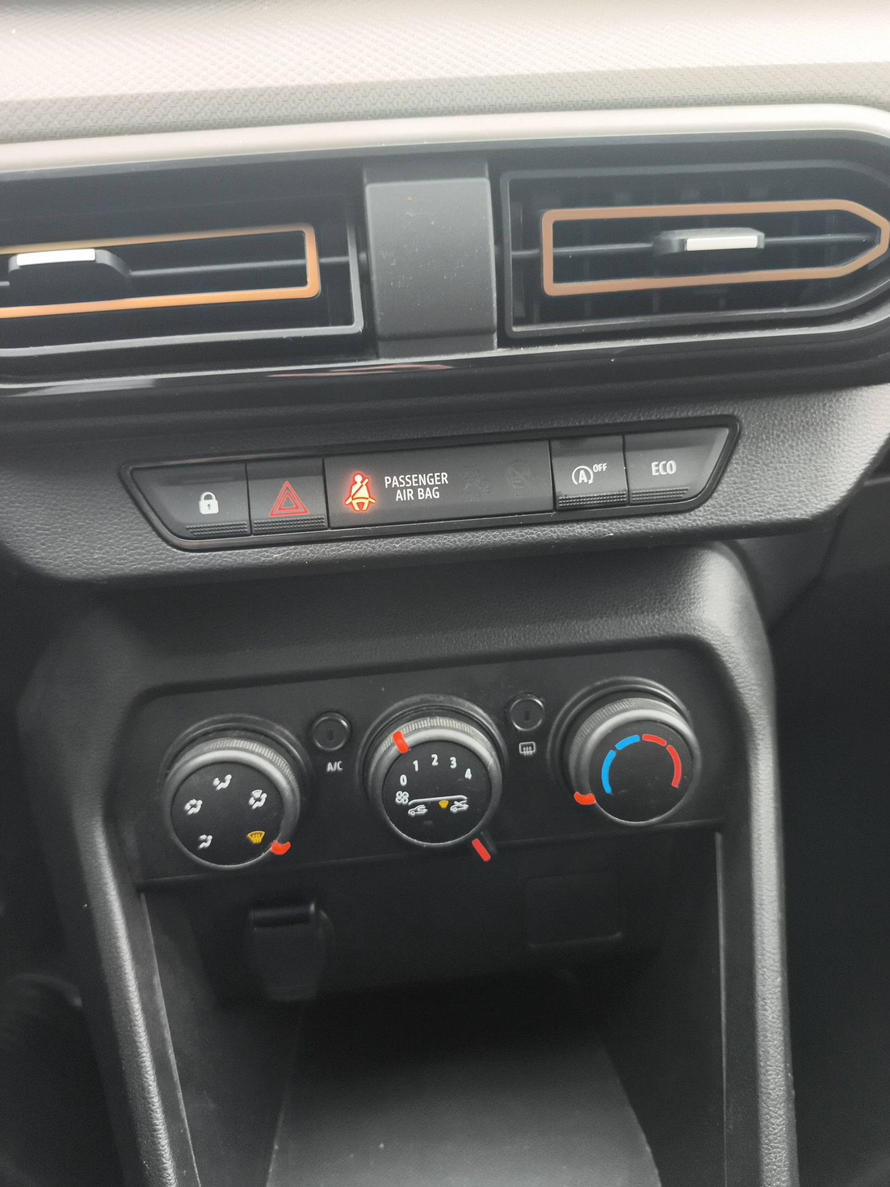 Vente en ligne Dacia Sandero  ECO-G 100 au prix de 13 690 €