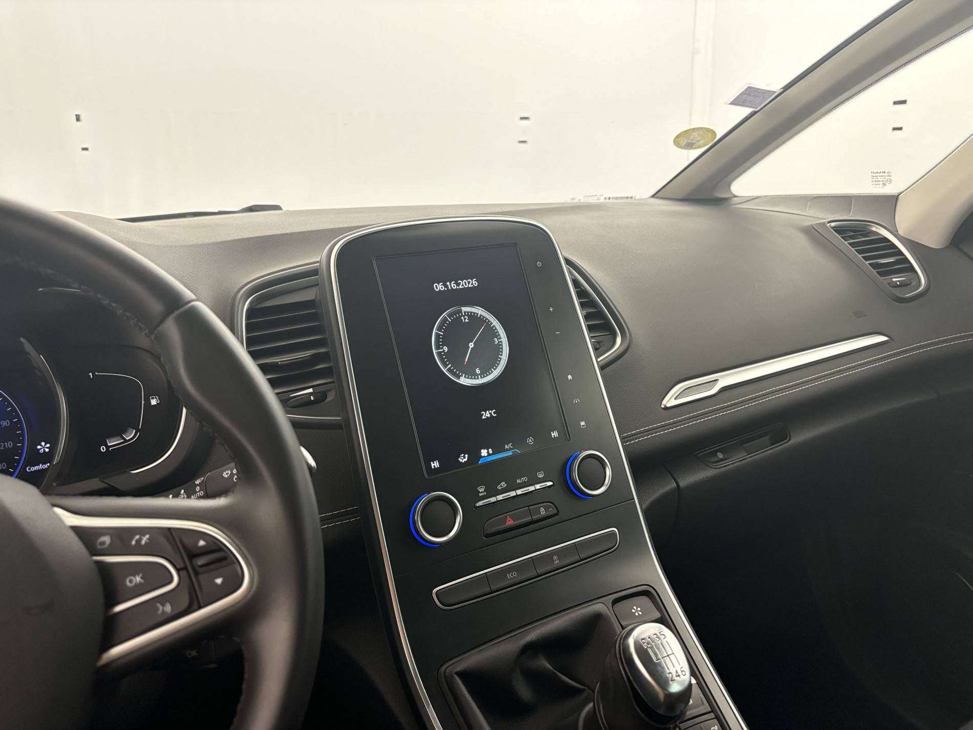 Vente en ligne Renault Scenic 4 Scenic Blue dCi 120 au prix de 15 590 €