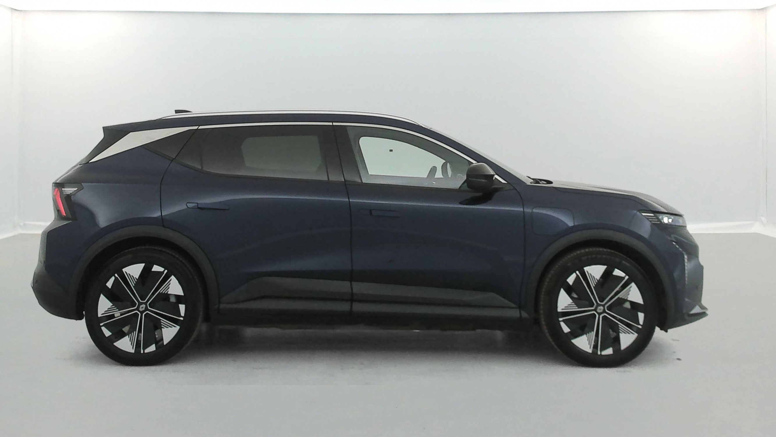 Vente en ligne Renault Scenic E-Tech  220 ch grande autonomie au prix de 33 990 €