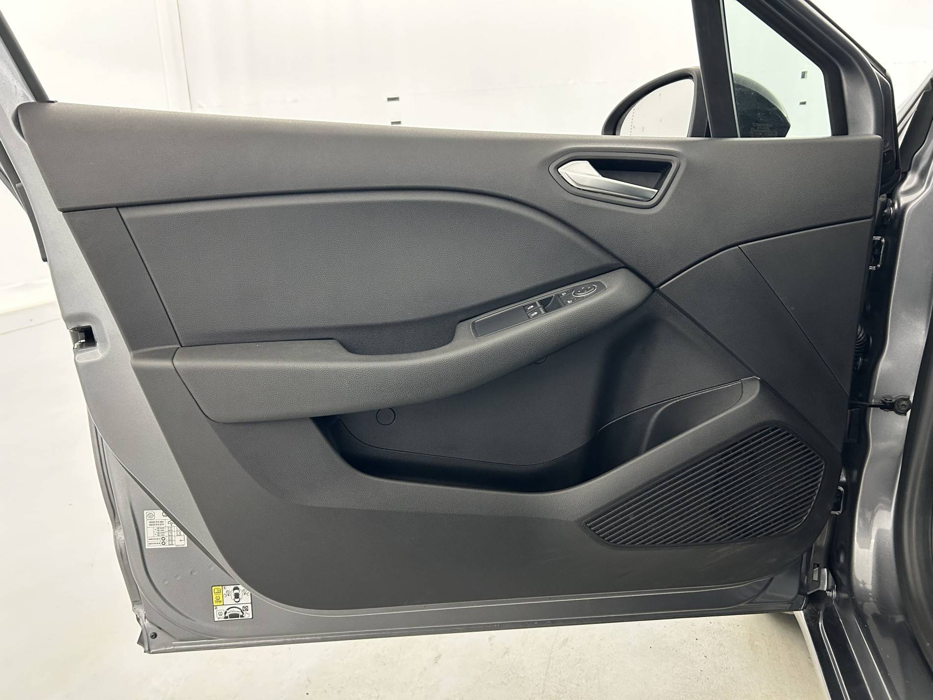 Vente en ligne Renault Clio 5 Clio TCe 90 au prix de 13 790 €