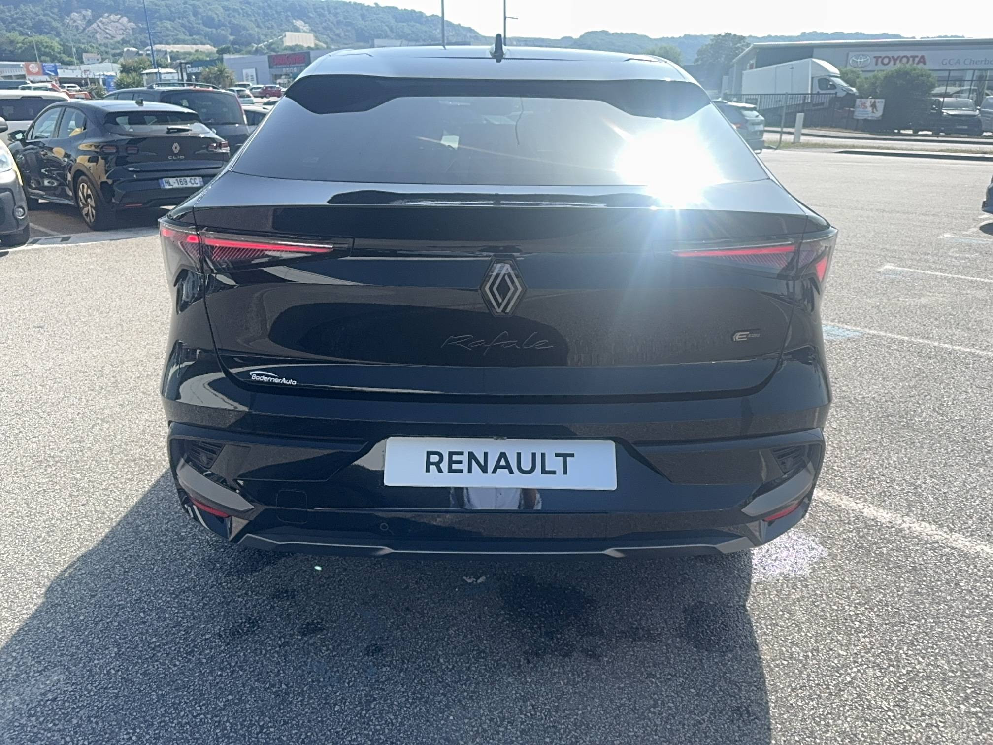 Vente en ligne Renault Rafale  E-Tech full hybrid 200 ch au prix de 53 000 €