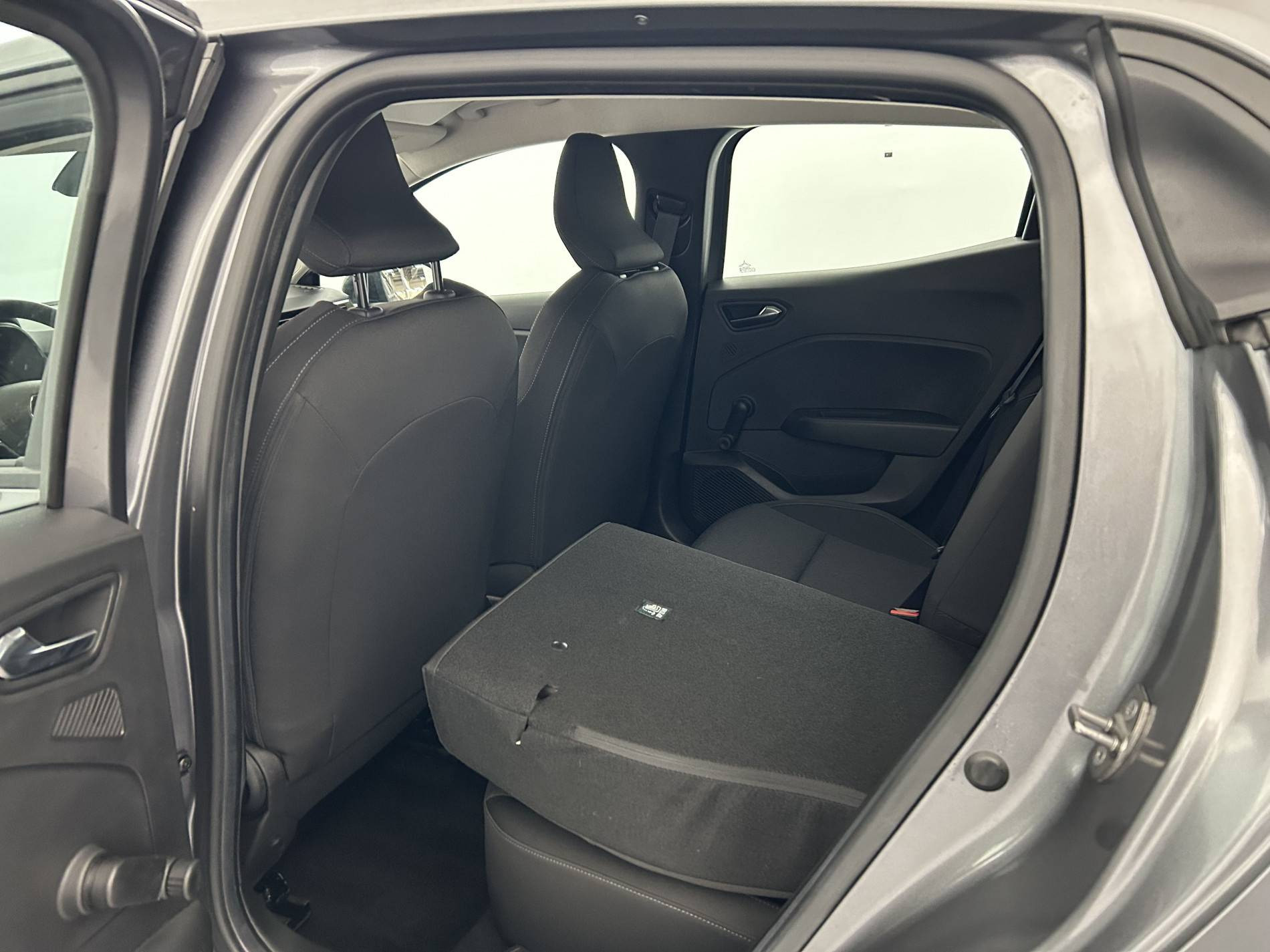 Vente en ligne Renault Clio 5 Clio TCe 90 au prix de 14 500 €