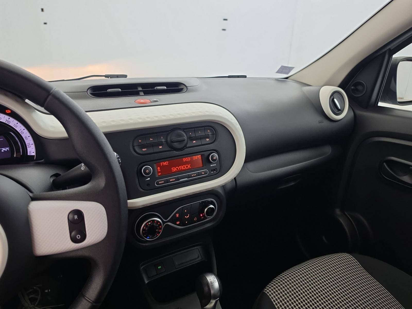 Vente en ligne Renault Twingo Electrique Twingo III E-Tech au prix de 10 990 €
