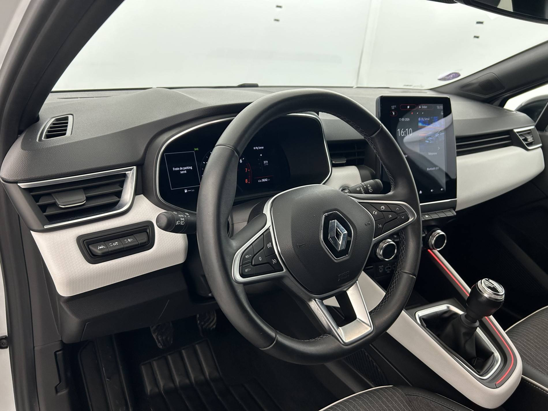 Vente en ligne Renault Clio 5 Clio TCe 90 au prix de 15 490 €