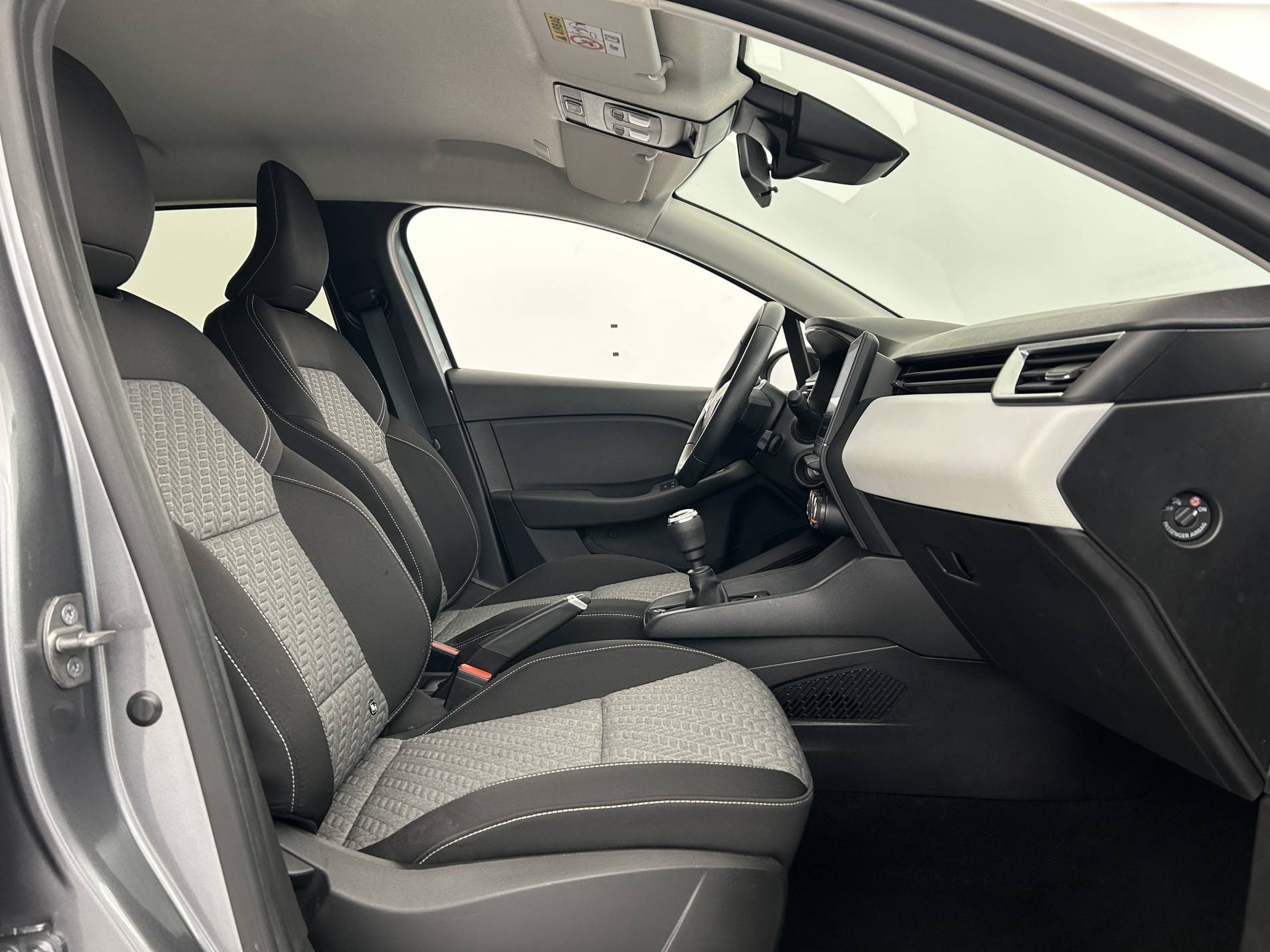 Vente en ligne Renault Clio 5 Clio TCe 90 au prix de 13 790 €