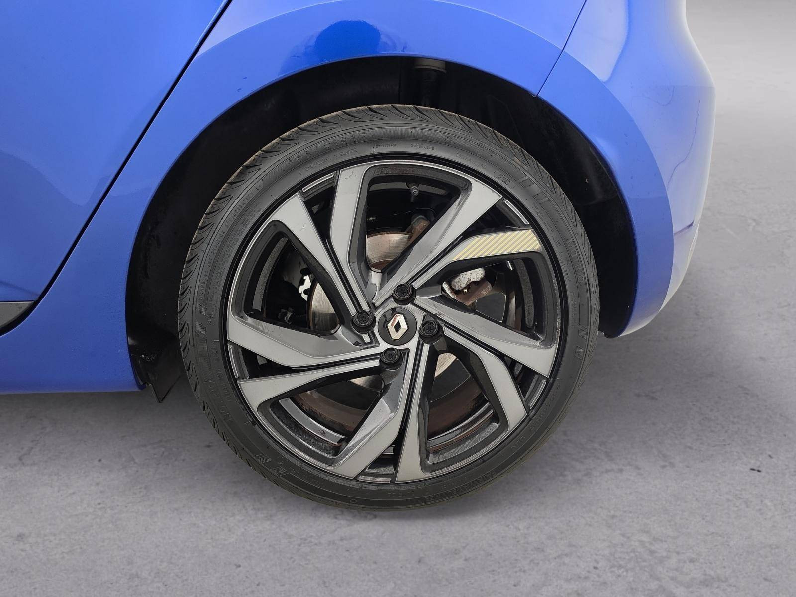Vente en ligne Renault Clio 5 Clio E-Tech full hybrid 145 au prix de 17 890 €