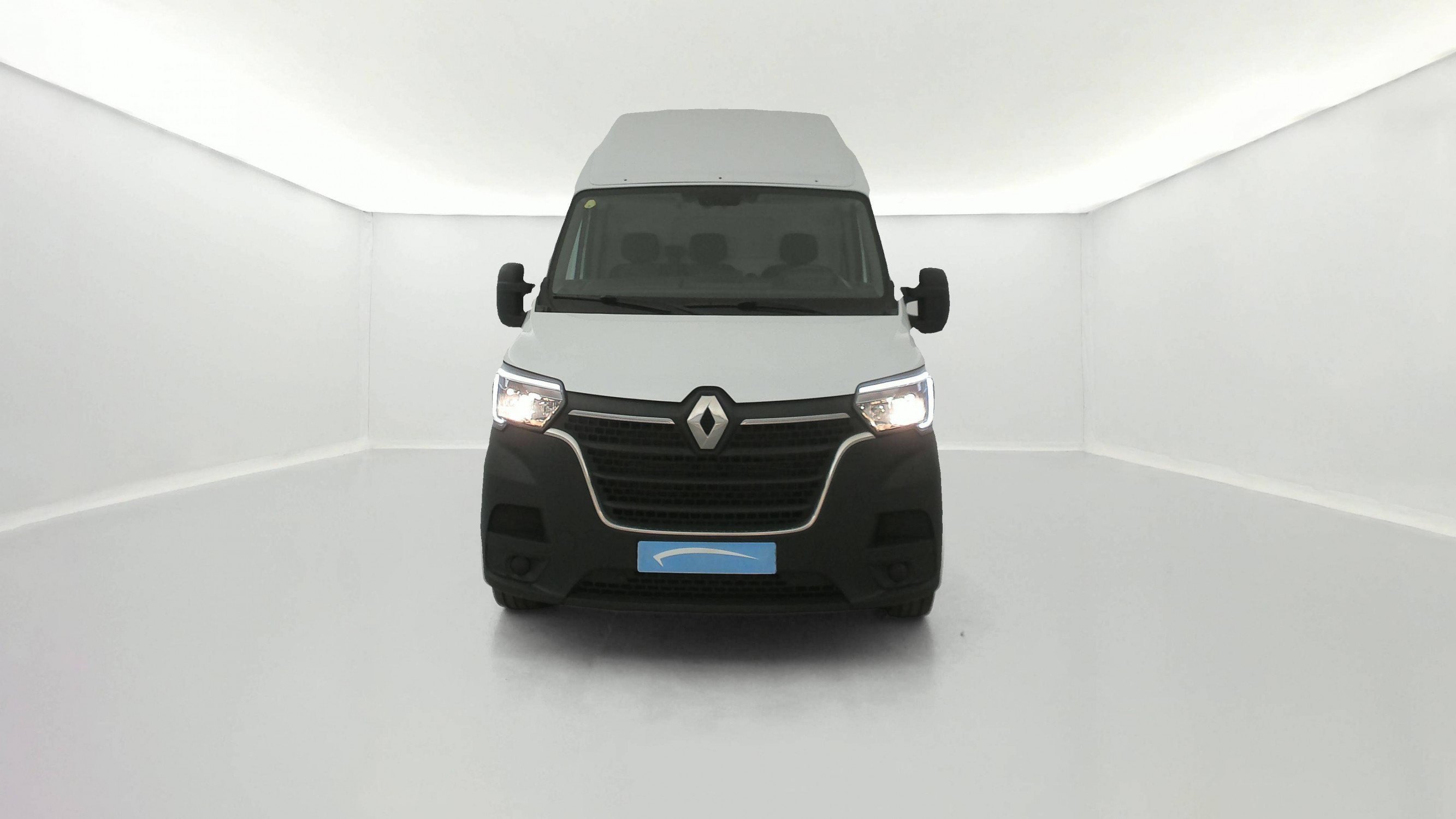 Vente en ligne Renault Master Fourgon MASTER FGN TRAC F3500 L3H3 BLUE DCI 135 au prix de 27 000 €