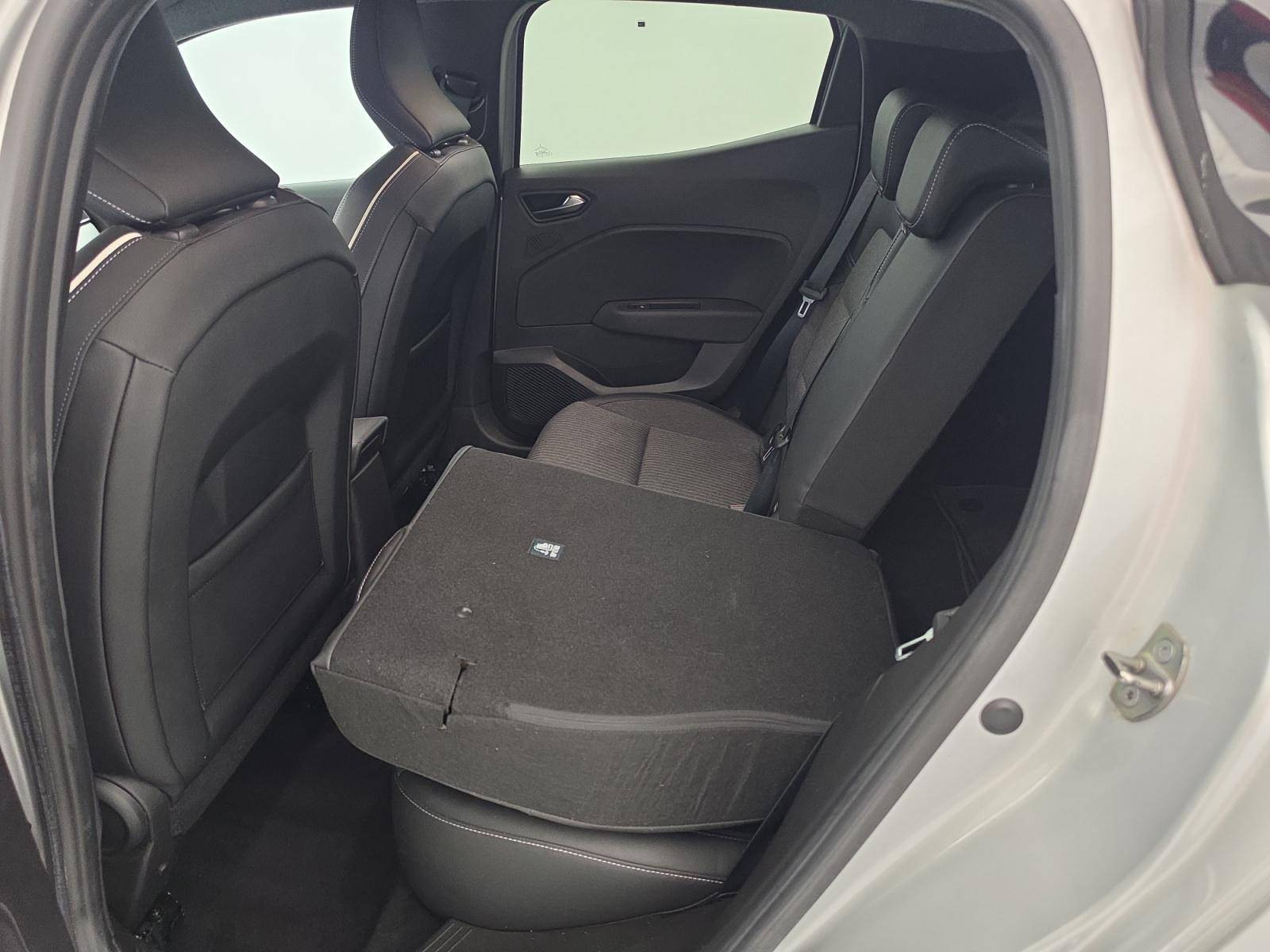 Vente en ligne Renault Clio 5 Clio TCe 90 au prix de 14 490 €