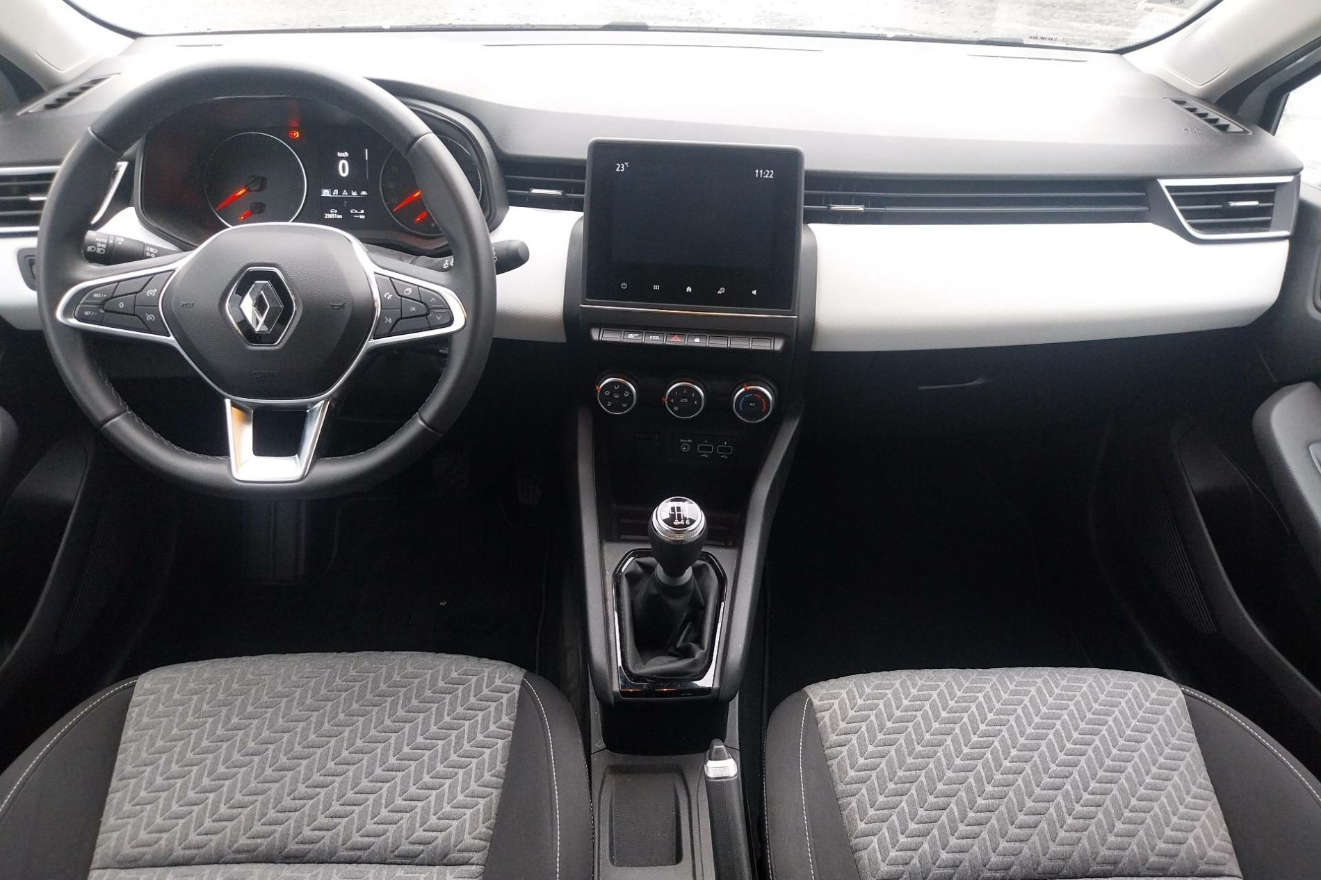Vente en ligne Renault Clio 5 Clio TCe 90 au prix de 13 790 €