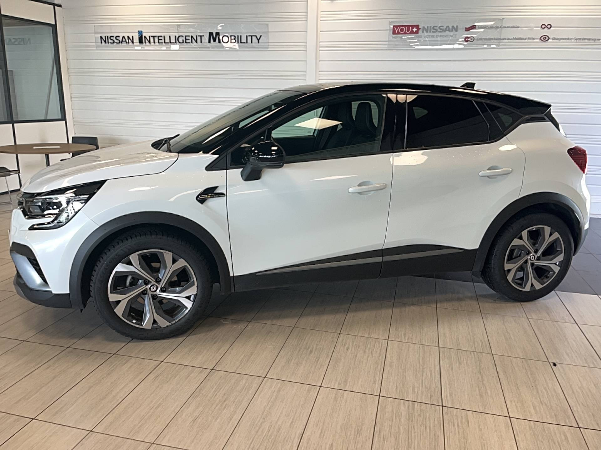 Vente en ligne Renault Captur  mild hybrid 160 EDC au prix de 19 900 €