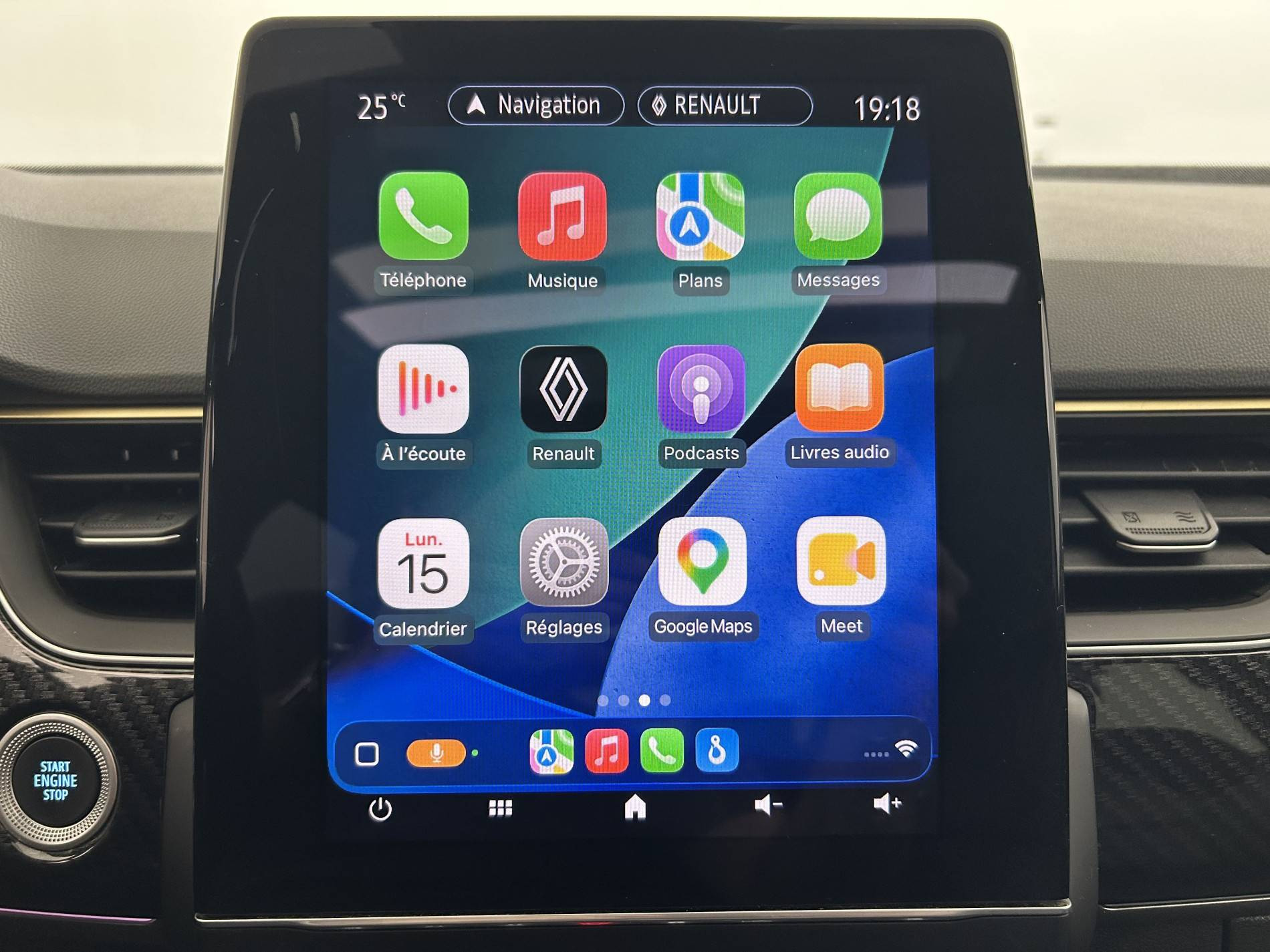 Vente en ligne Renault Arkana  E-Tech hybride 145 - 22 au prix de 21 990 €