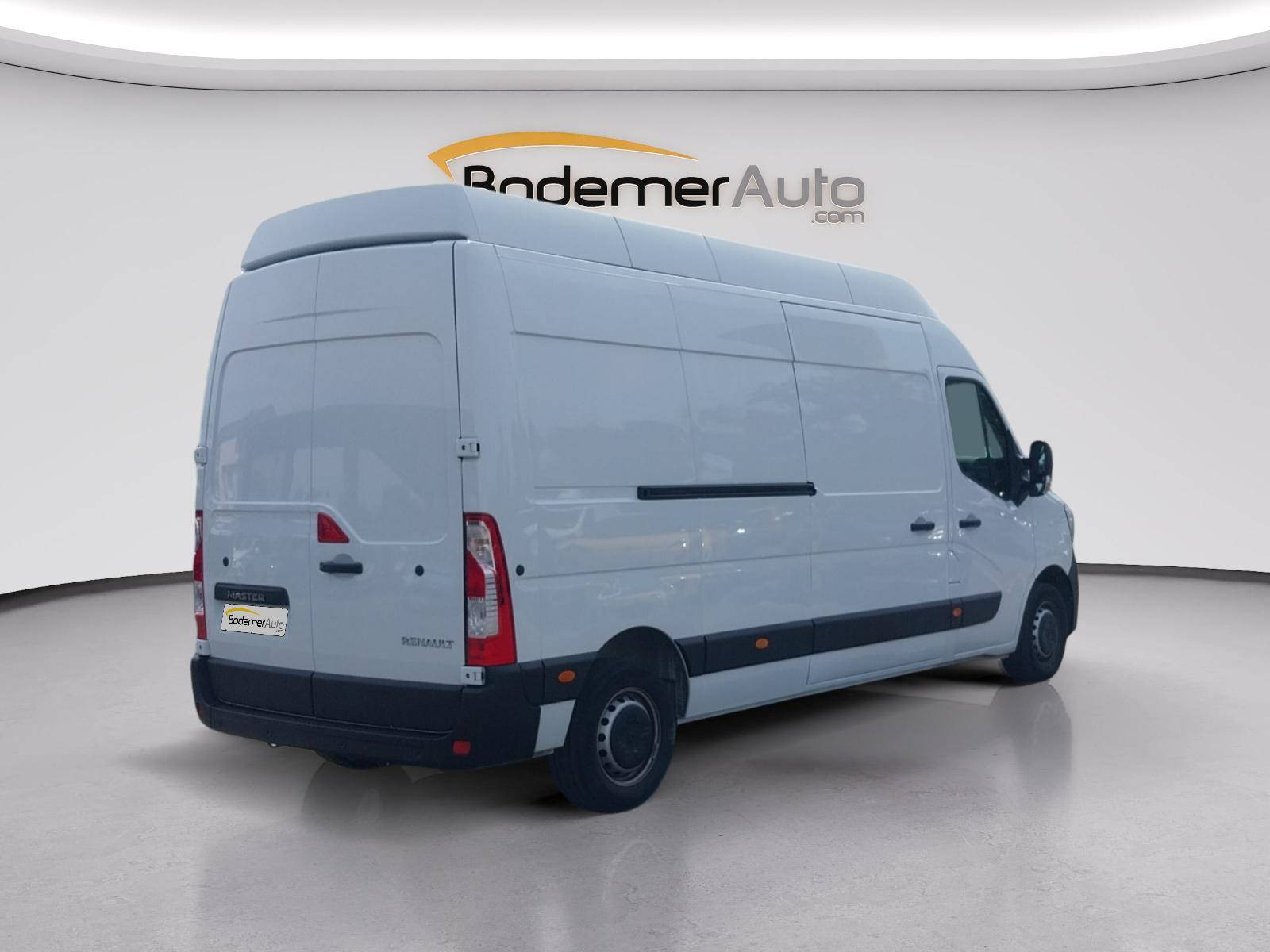 Vente en ligne Renault Master Fourgon MASTER FGN TRAC F3500 L3H3 BLUE DCI 135 au prix de 26 990 €