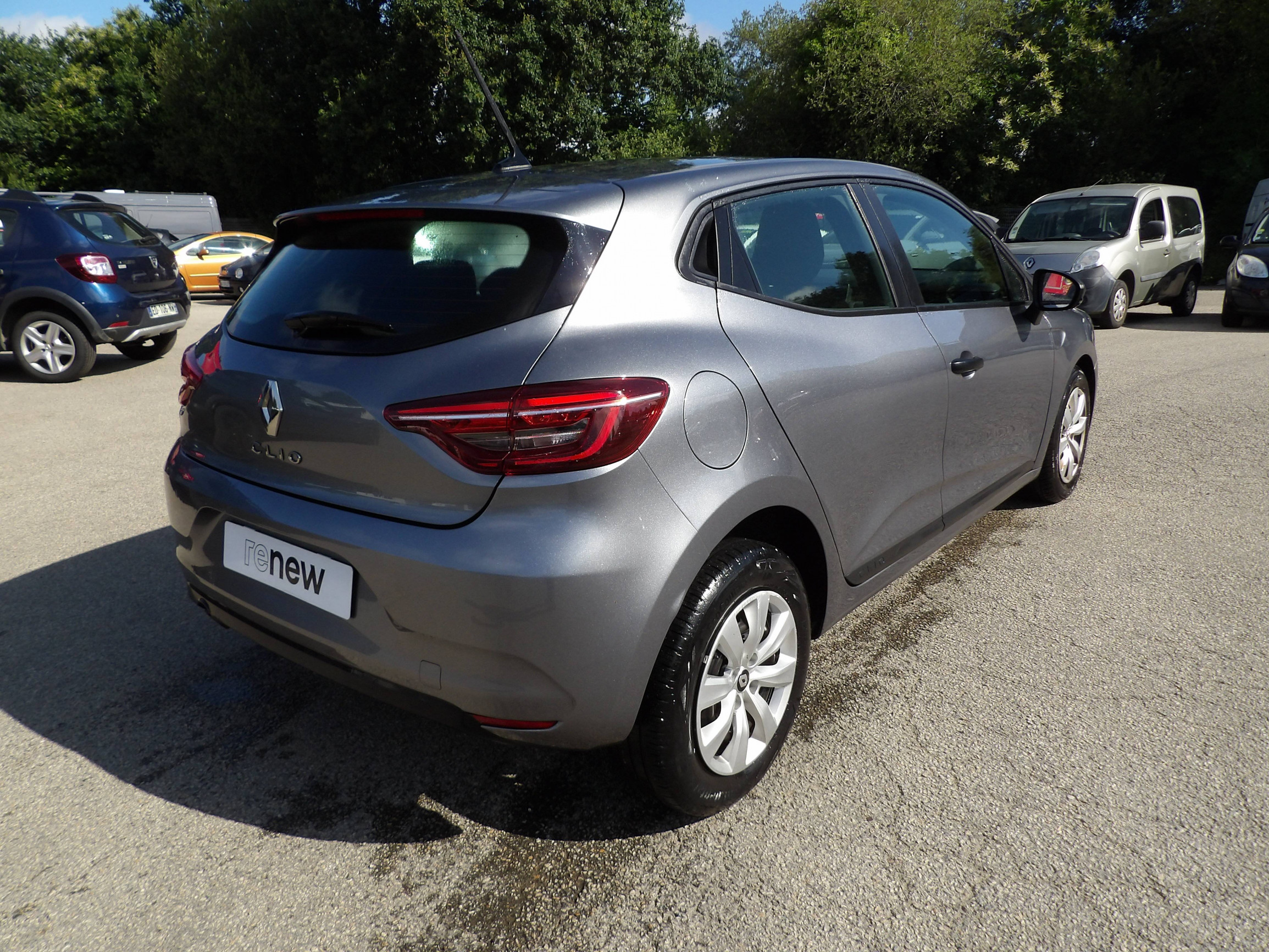 Vente en ligne Renault Clio 5 Clio SCe 65 au prix de 12 999 €