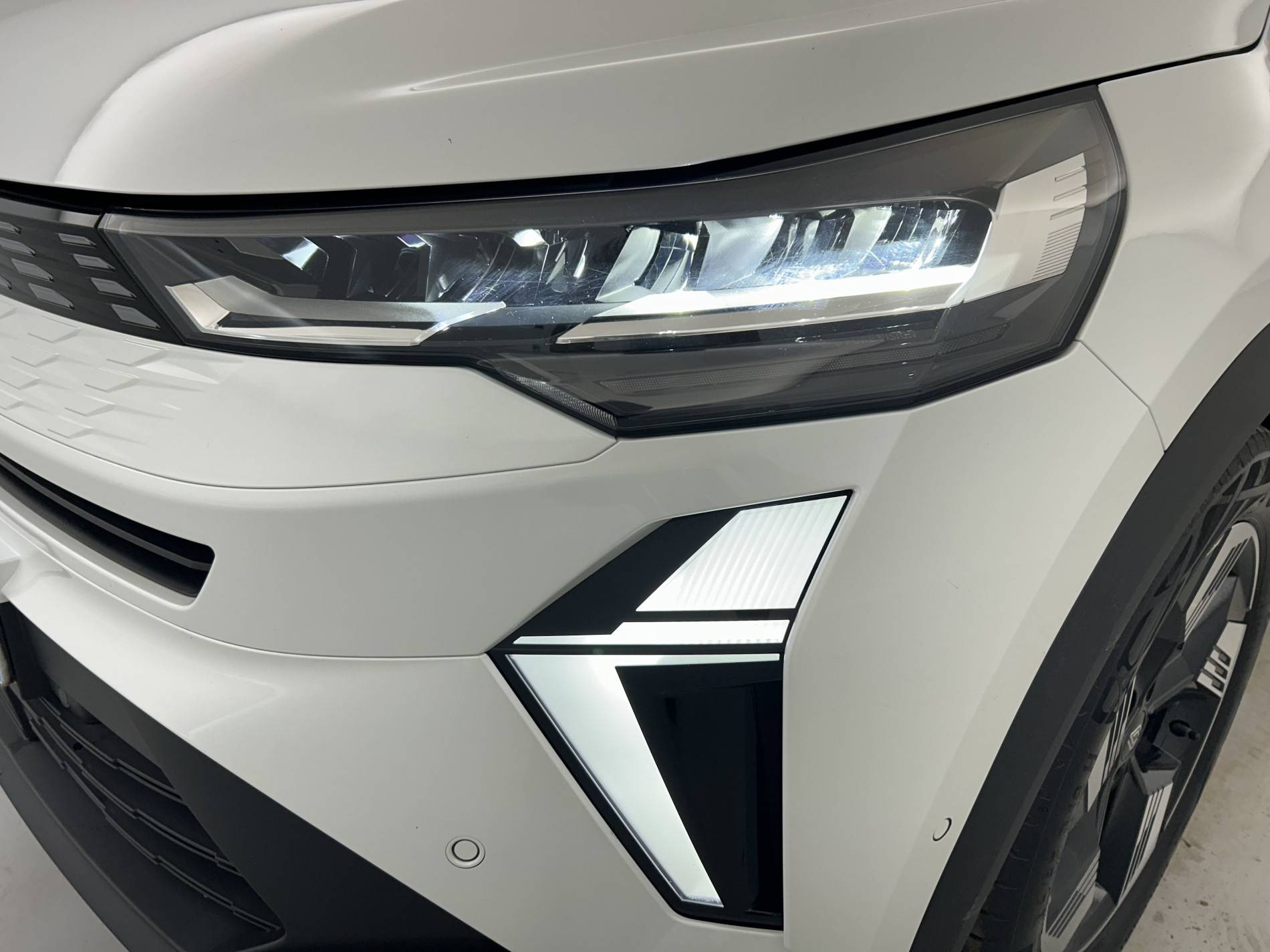 Vente en ligne Renault Symbioz  E-Tech full hybrid 145 au prix de 26 991 €