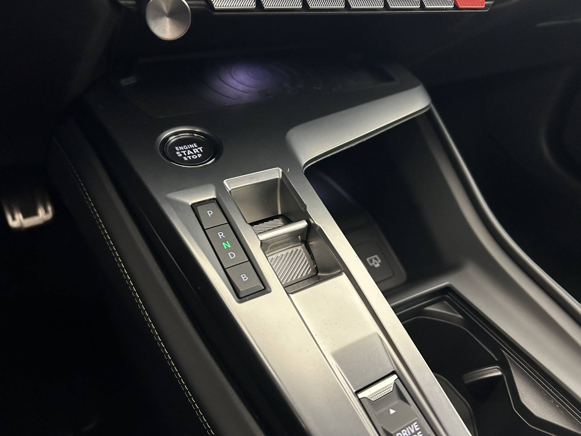 Vente en ligne Peugeot 408  PHEV 180 e-EAT8 au prix de 20 490 €