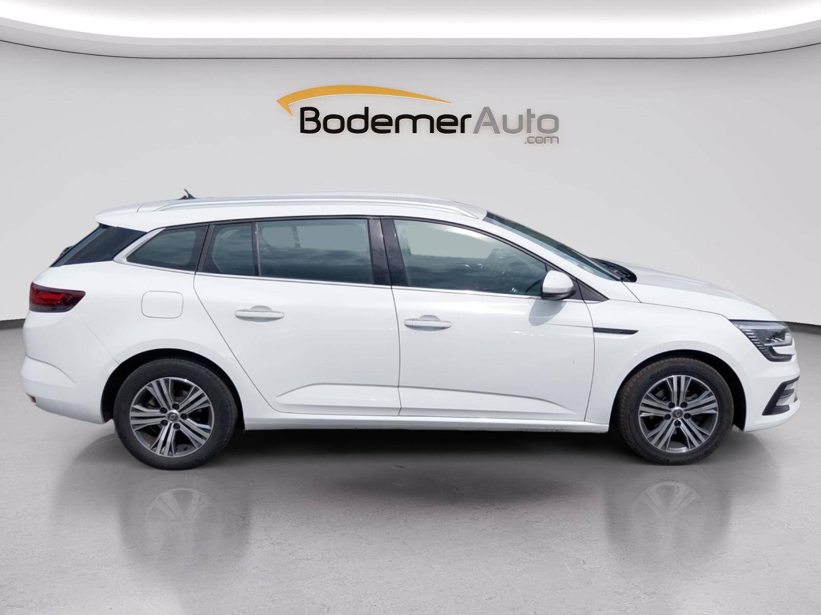 Vente en ligne Renault Megane 4 Estate  Blue dCi 115 au prix de 13 990 €