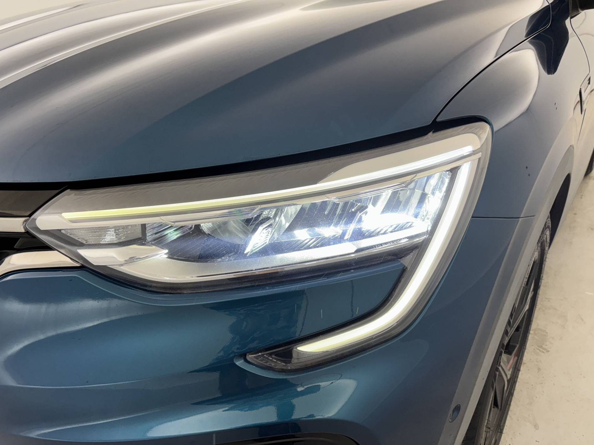 Vente en ligne Renault Arkana  E-Tech 145 - 21B au prix de 21 990 €