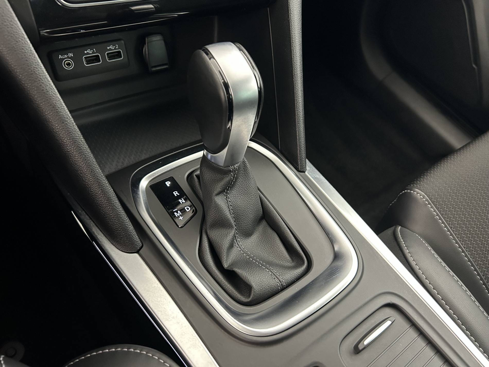 Vente en ligne Renault Megane 4  Blue dCi 115 EDC au prix de 19 690 €