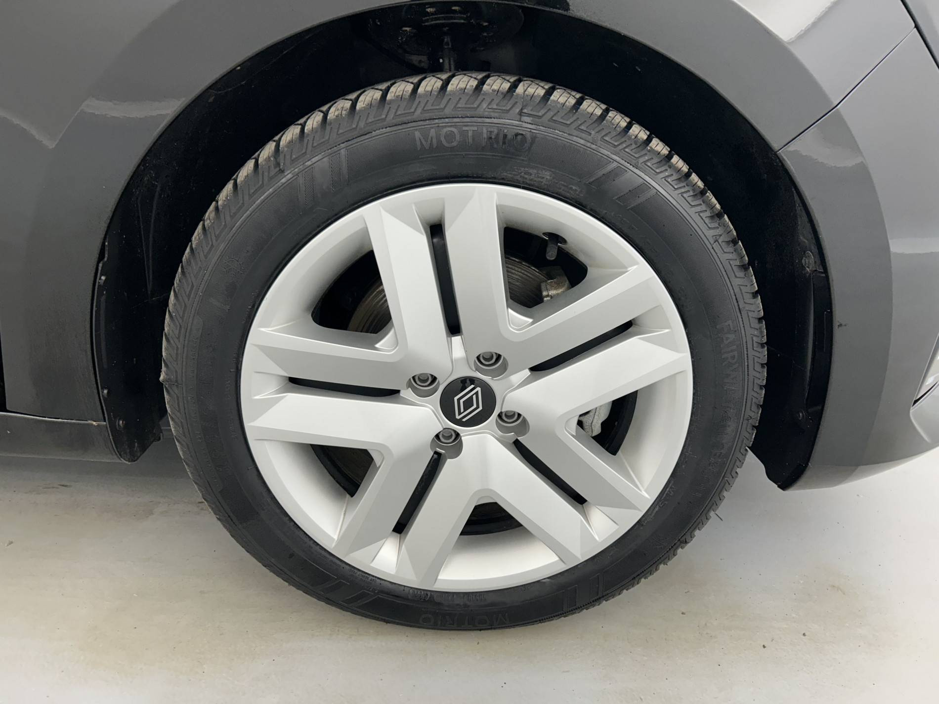 Vente en ligne Renault Clio 5 Clio E-Tech full hybrid 145 ch GSR2 au prix de 19 790 €