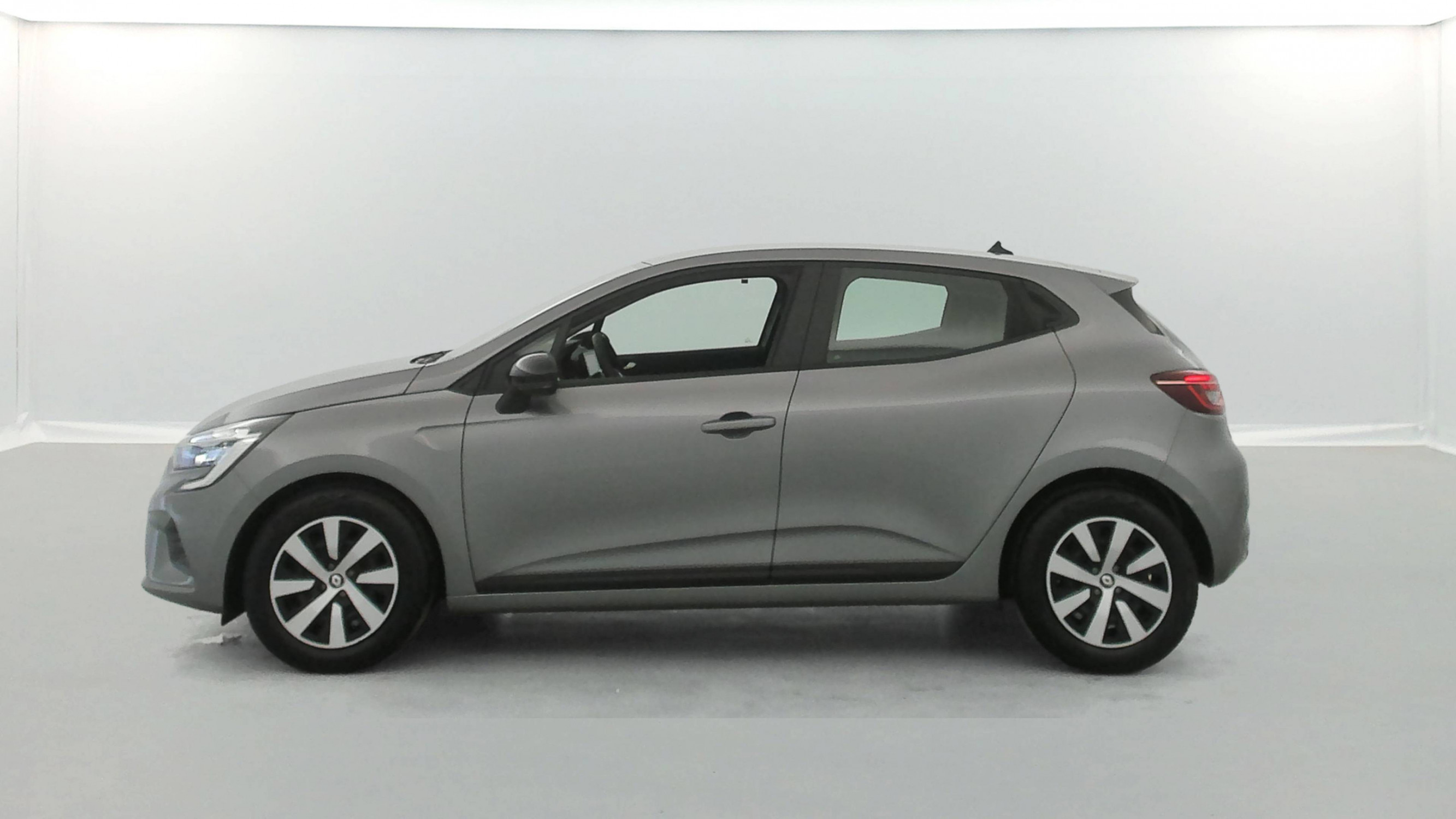 Vente en ligne Renault Clio 5 Clio TCe 90 au prix de 14 990 €