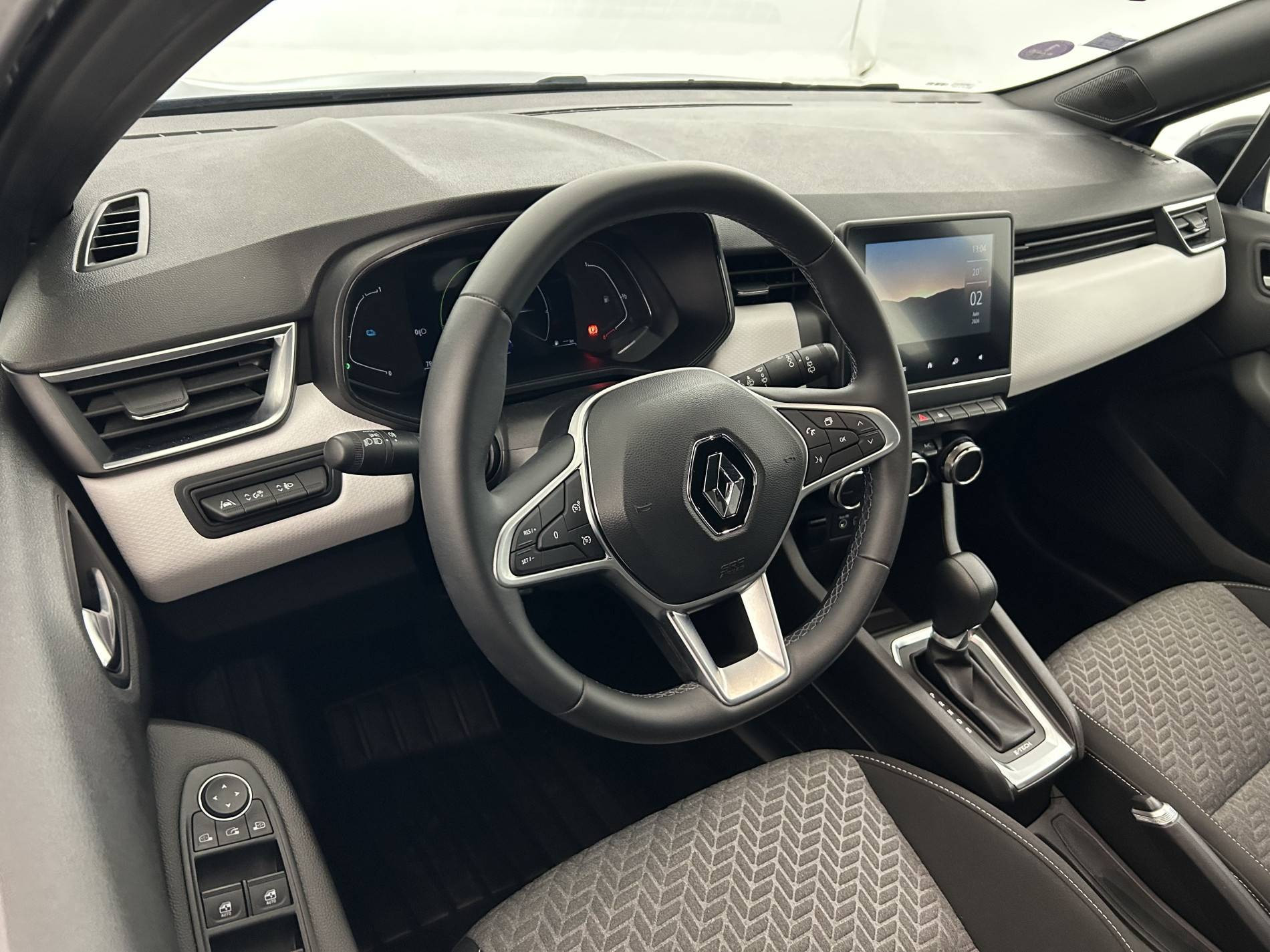 Vente en ligne Renault Clio 5 Clio E-Tech 140 - 21N au prix de 14 990 €