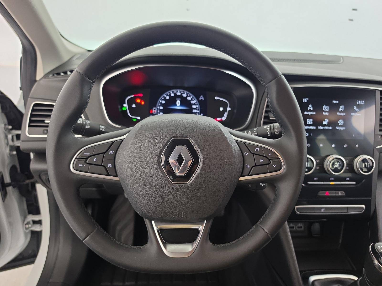 Vente en ligne Renault Megane 4  Blue dCi 115 au prix de 13 490 €