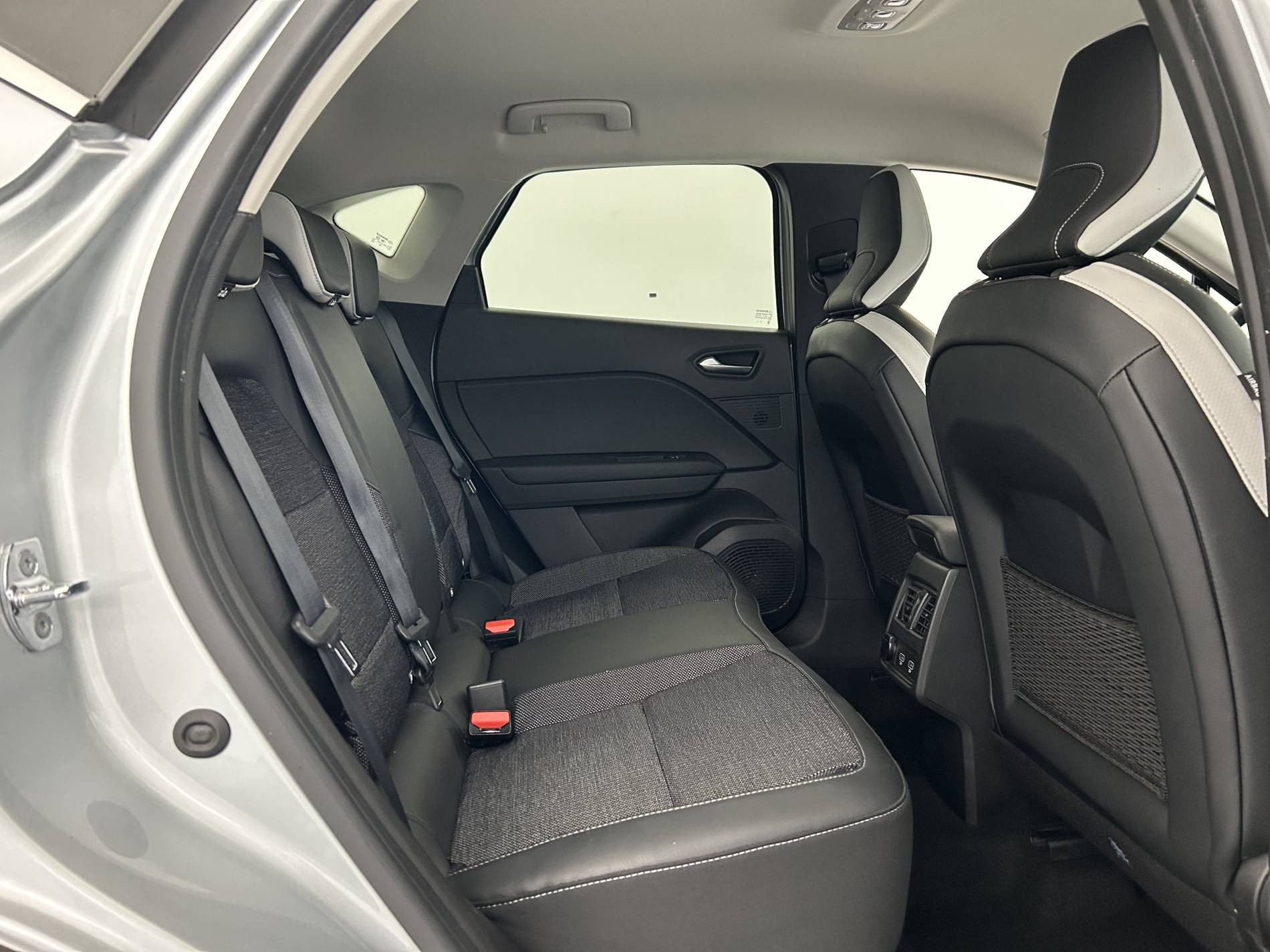Vente en ligne Renault Captur  E-Tech Plug-in 160 au prix de 15 990 €